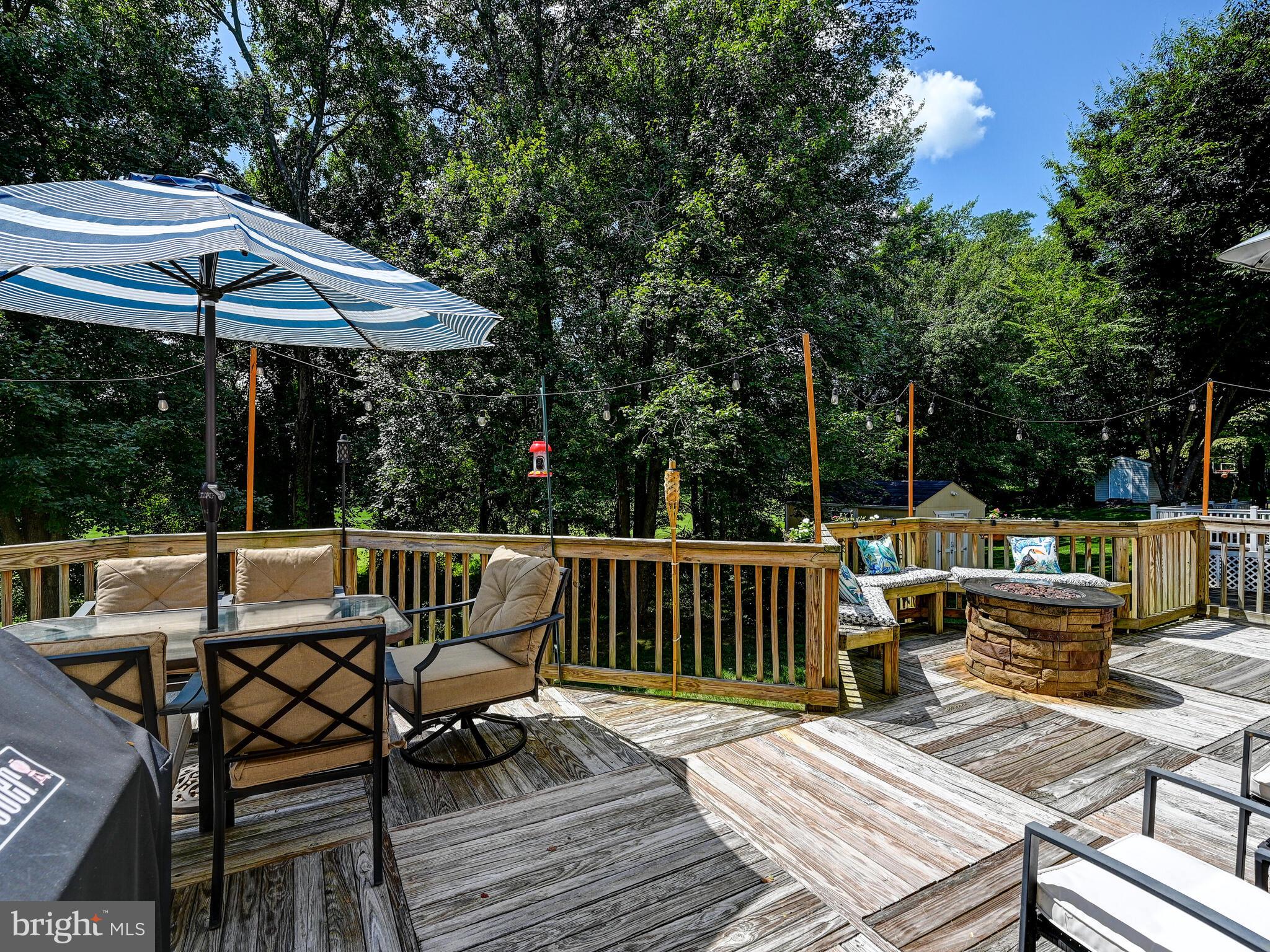 WAVERLY WOODS - Residential