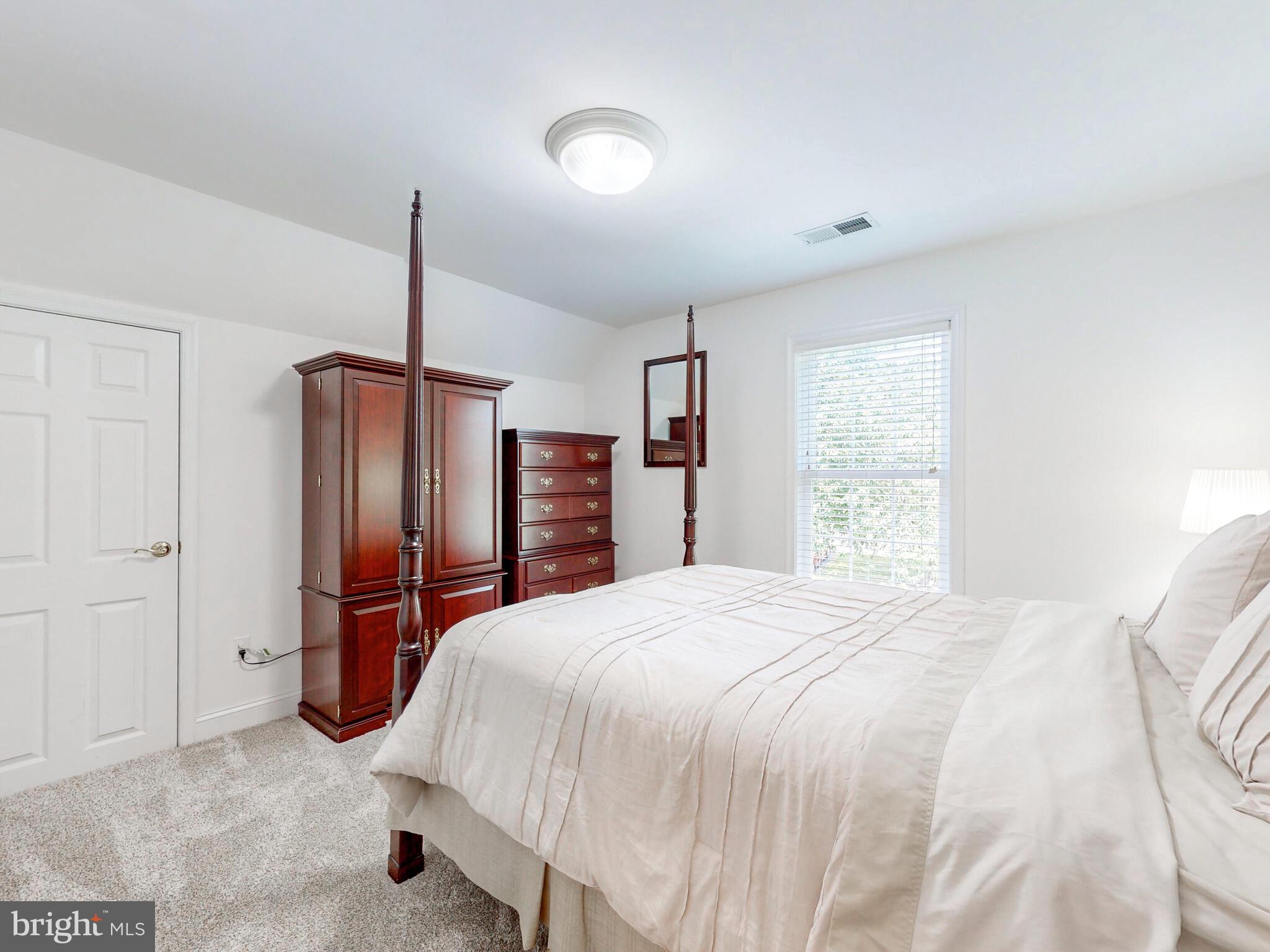 WAVERLY WOODS - Residential