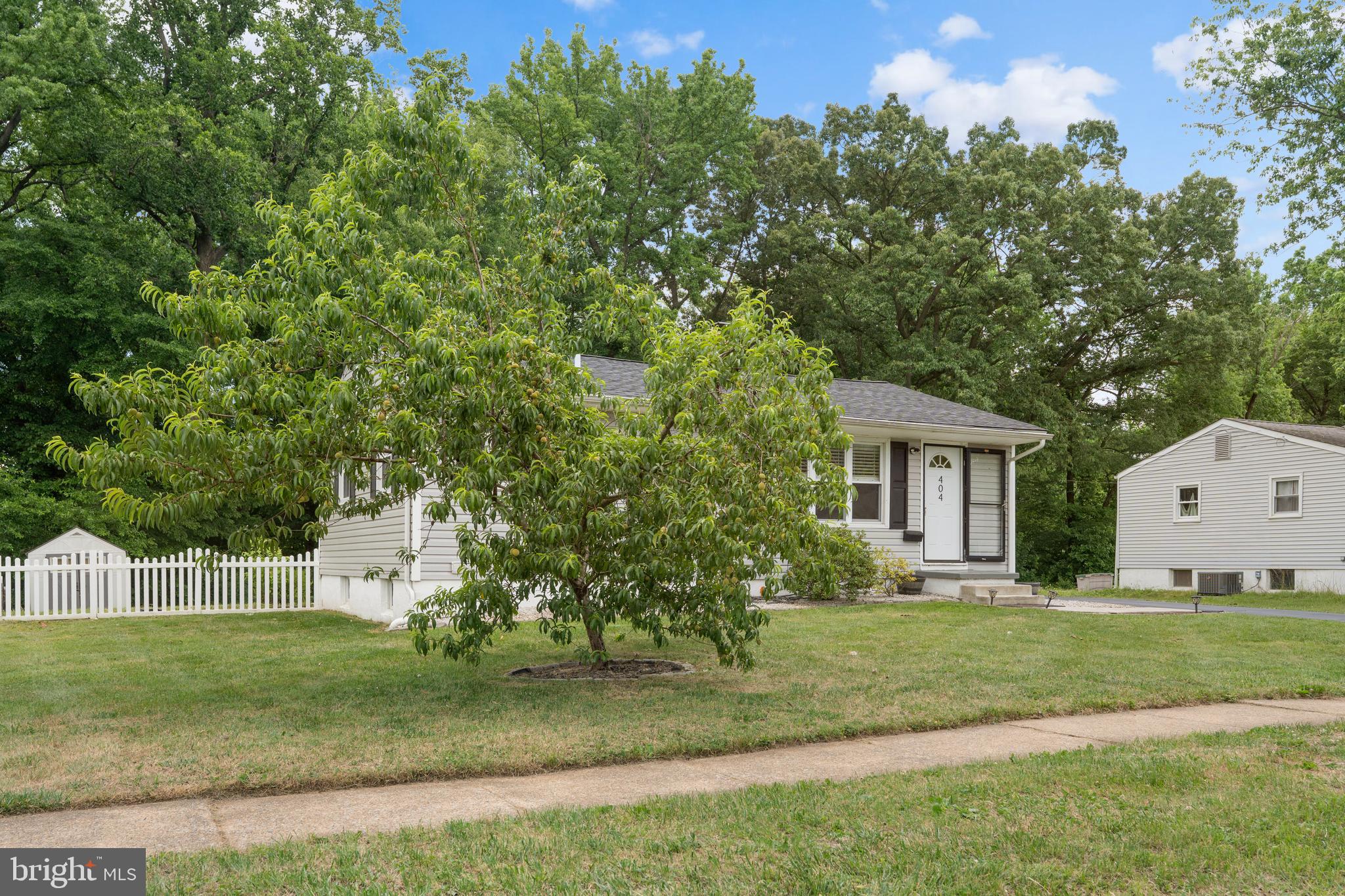 404 TAMARA CIRCLE