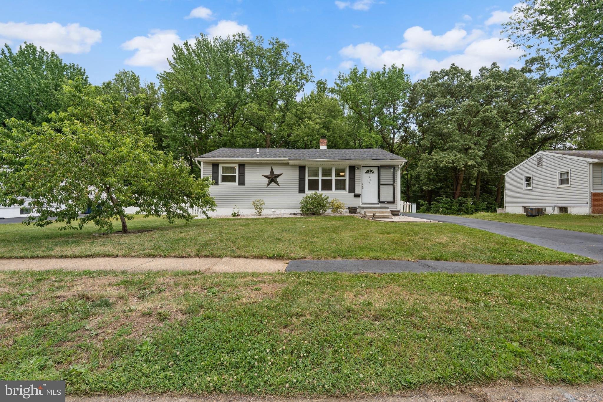 404 TAMARA CIRCLE
