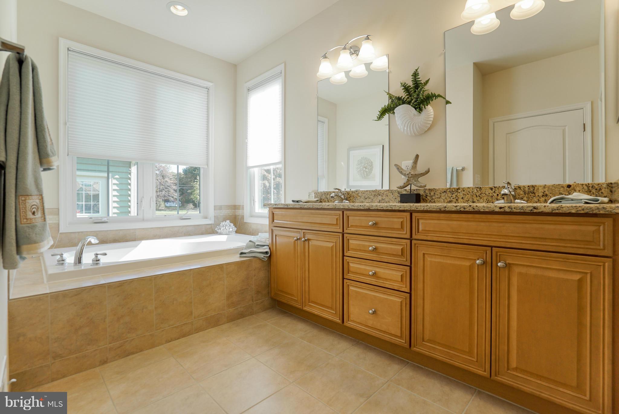 THE HARBOURS AT SOLOMONS ISLAND - Residential