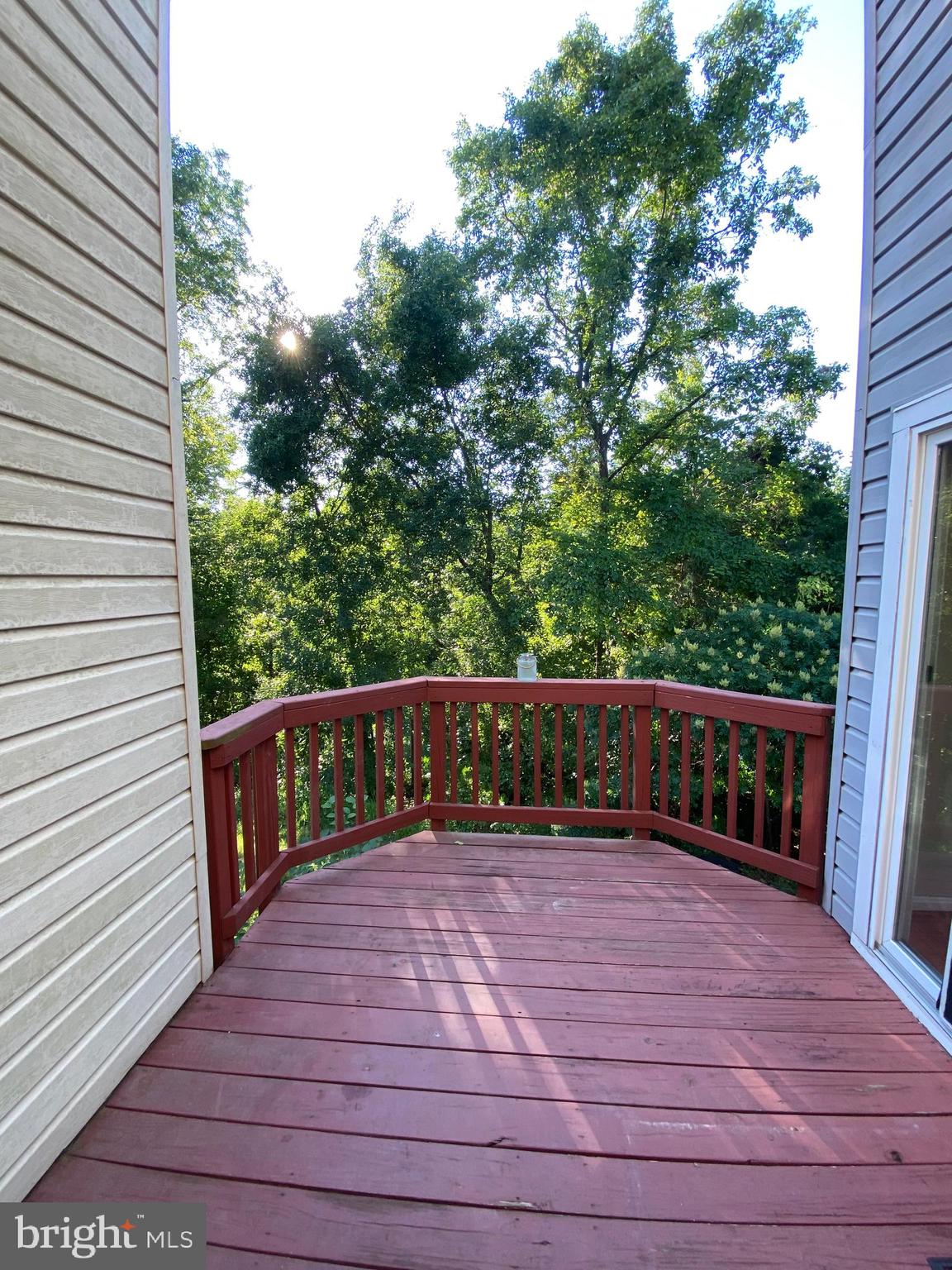 DOMINION STATION CONDOMINIUM - Residential Lease