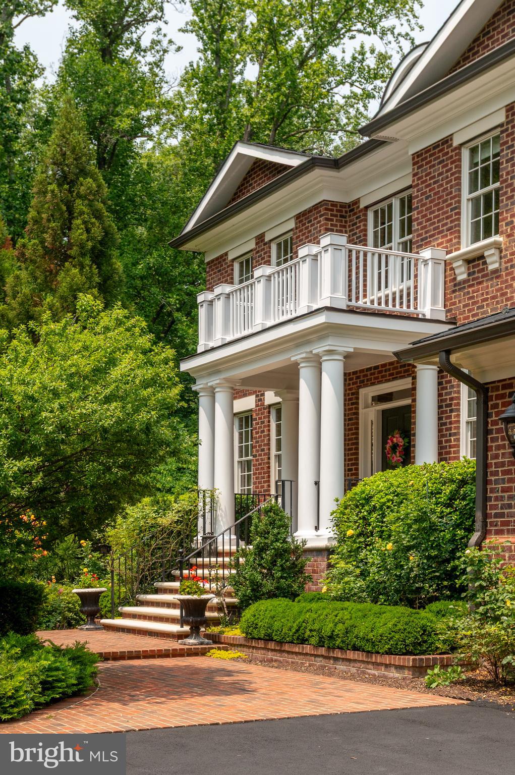 LANGLEY FOREST - Residential