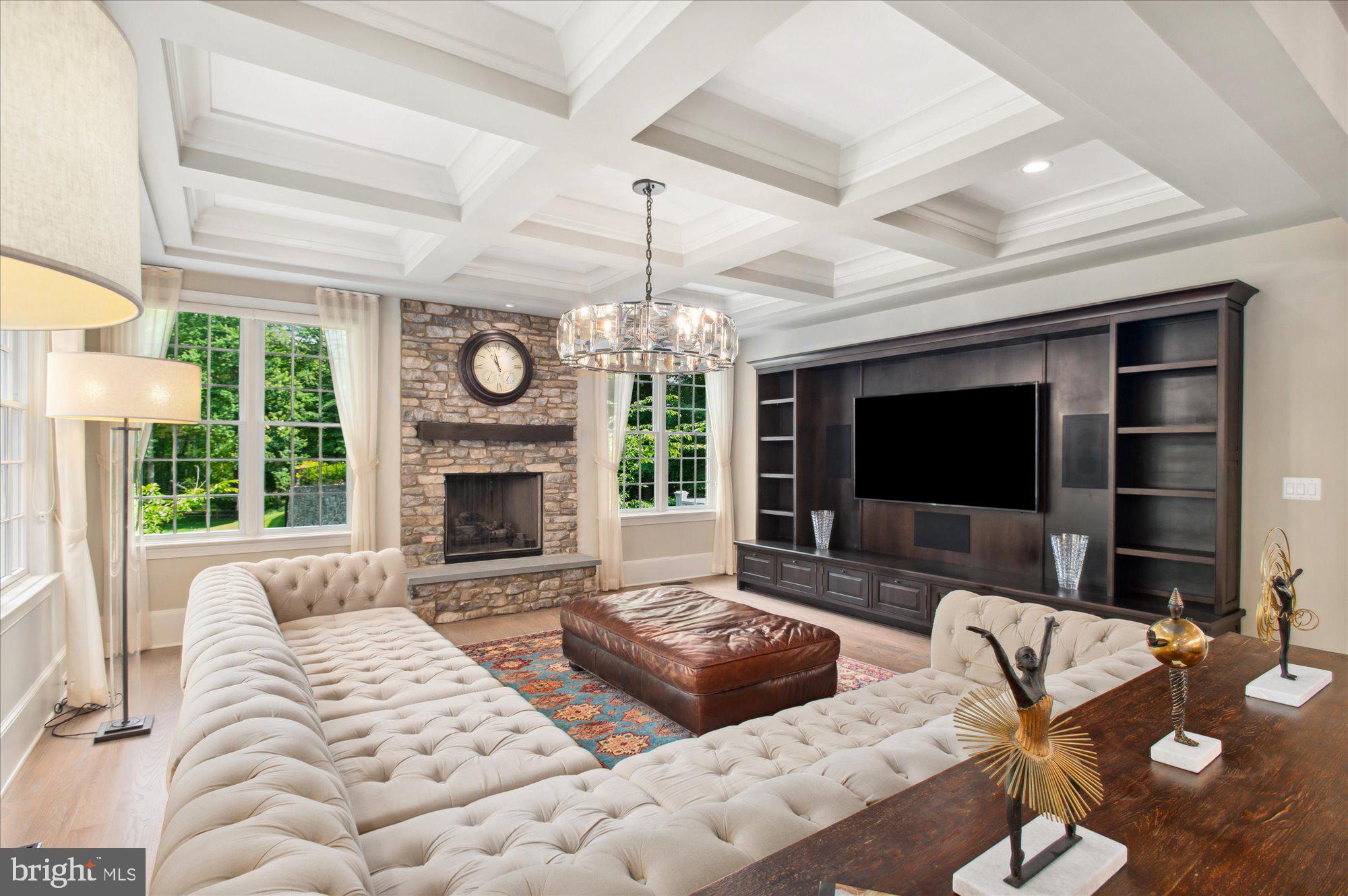 LANGLEY FOREST - Residential