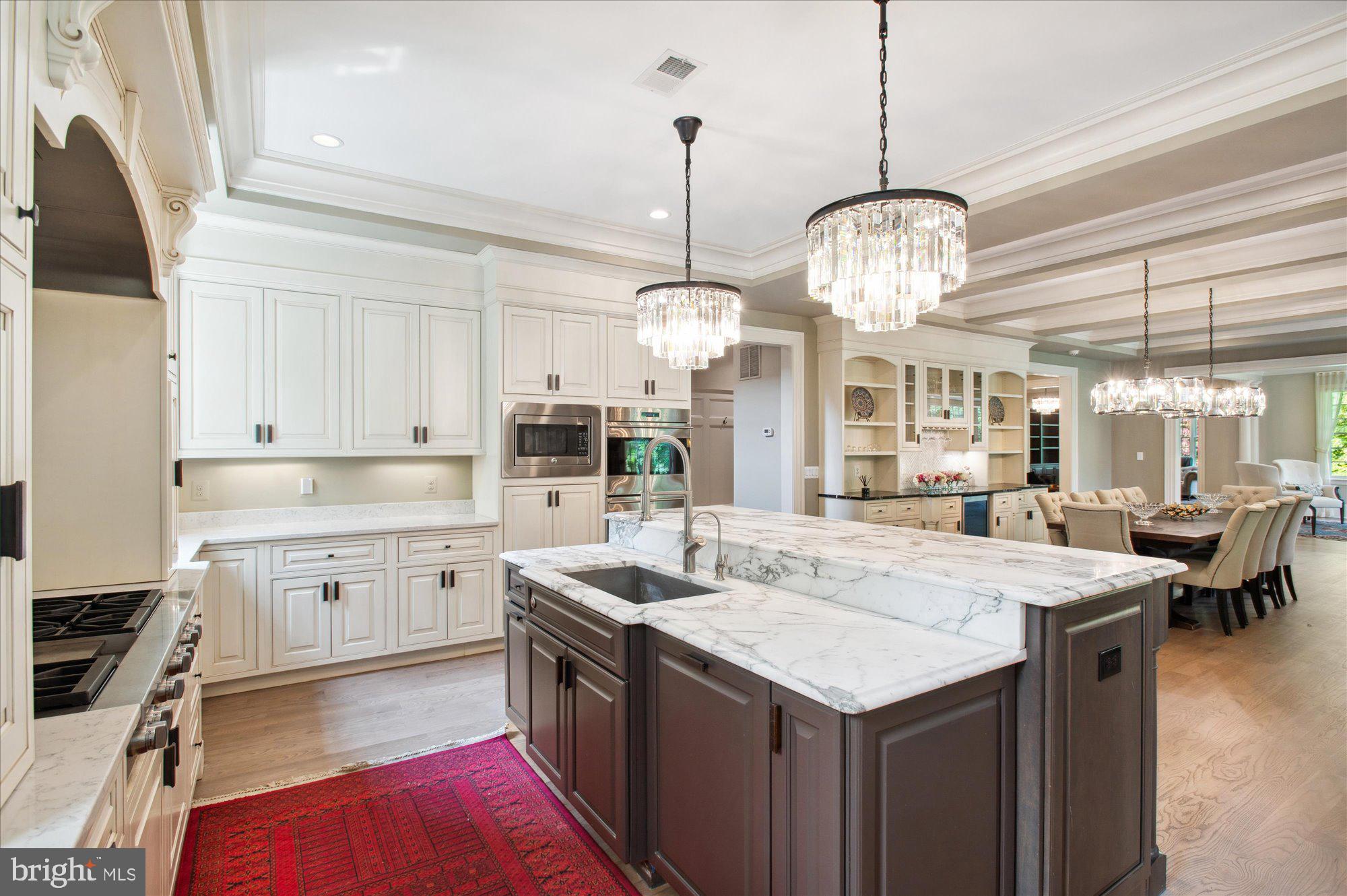 LANGLEY FOREST - Residential