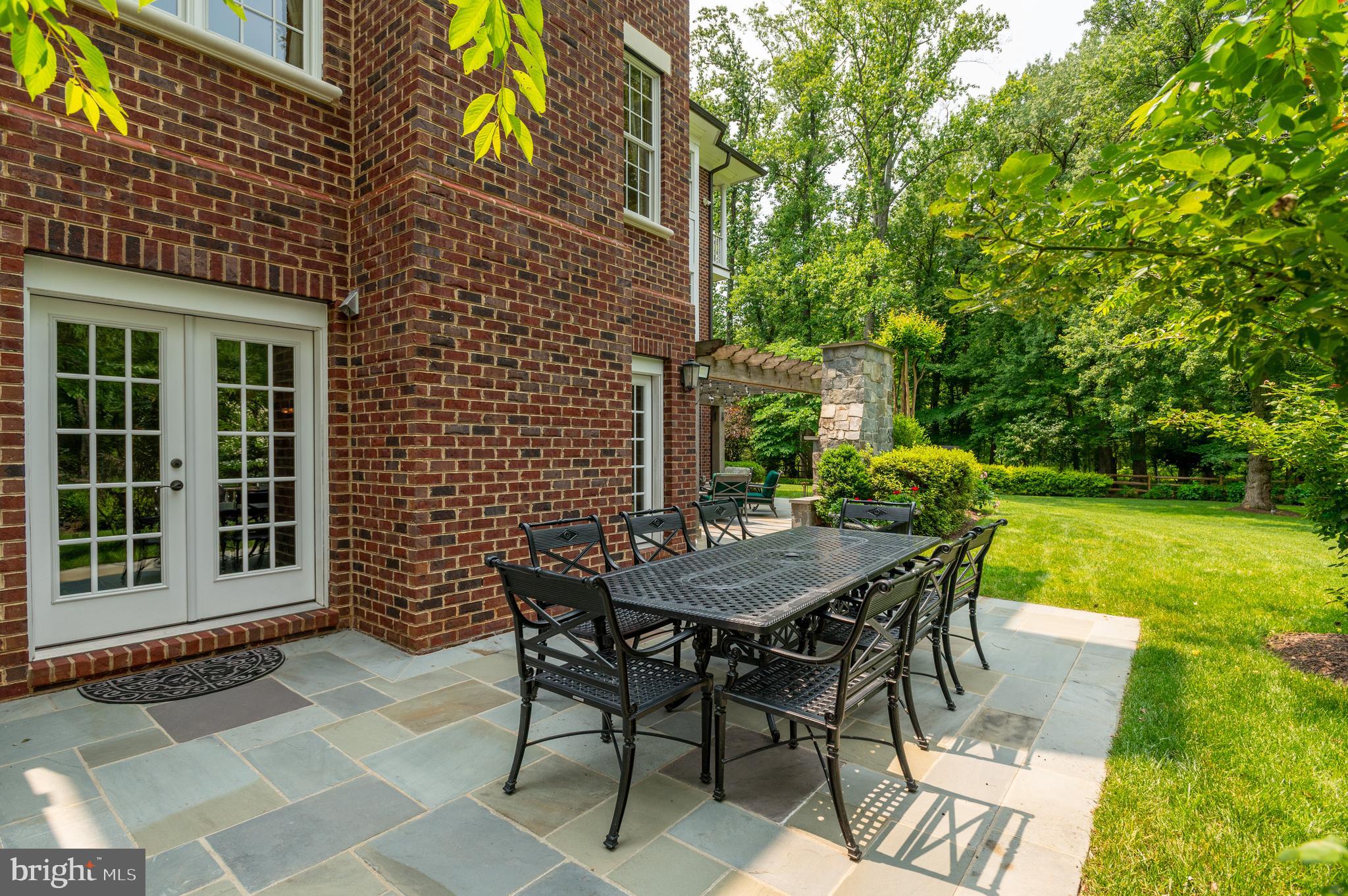 LANGLEY FOREST - Residential