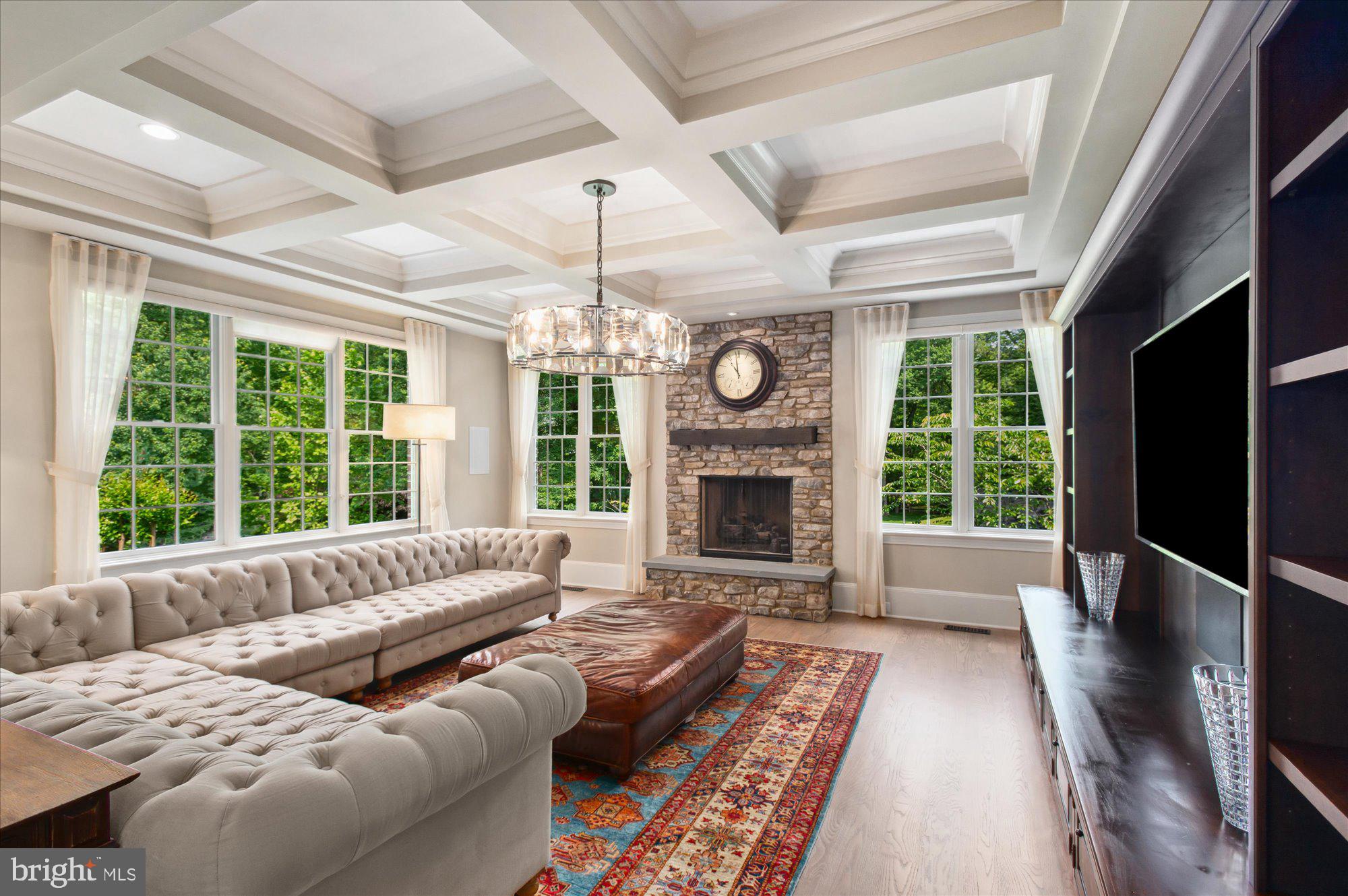 LANGLEY FOREST - Residential