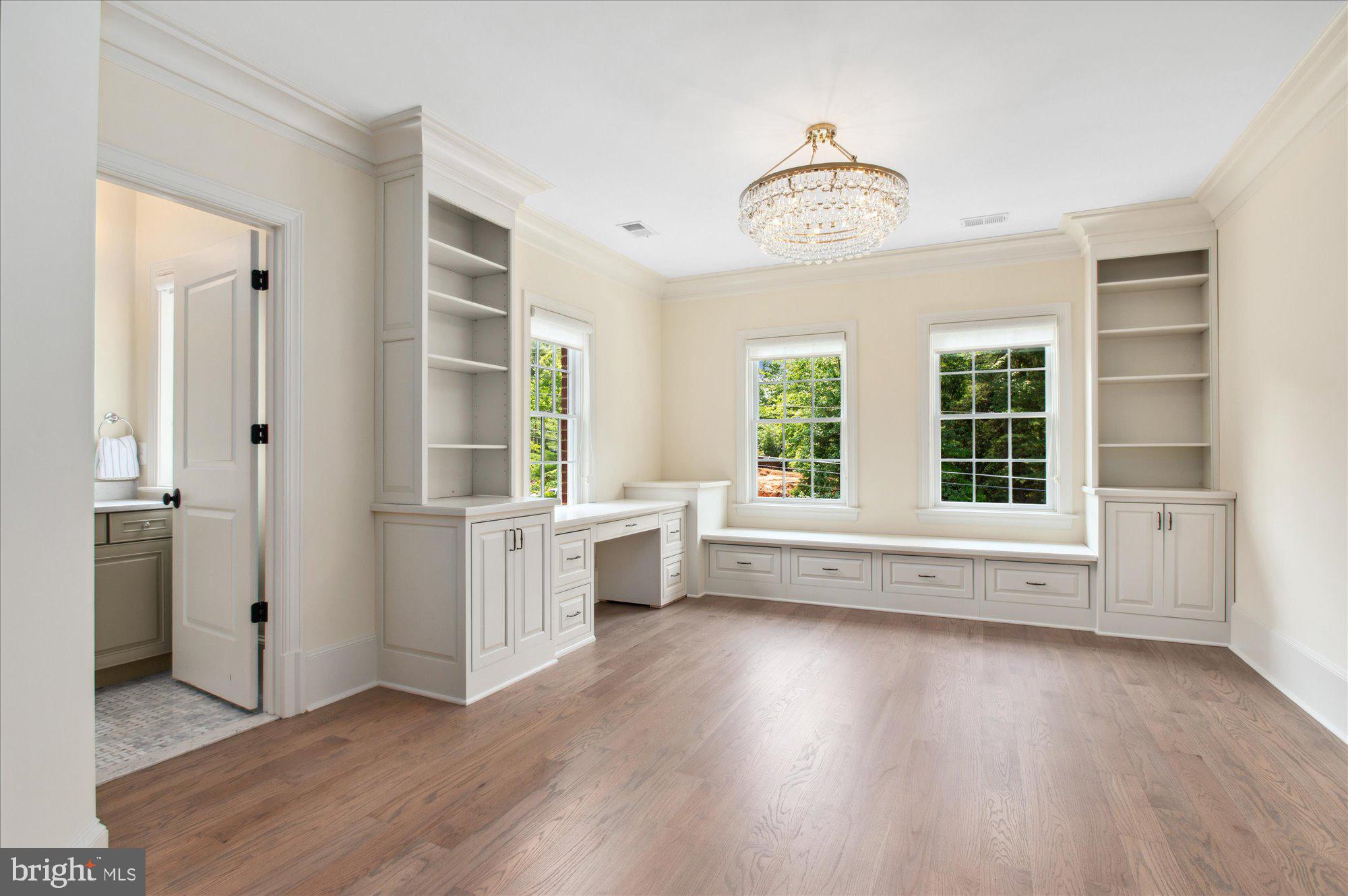 LANGLEY FOREST - Residential