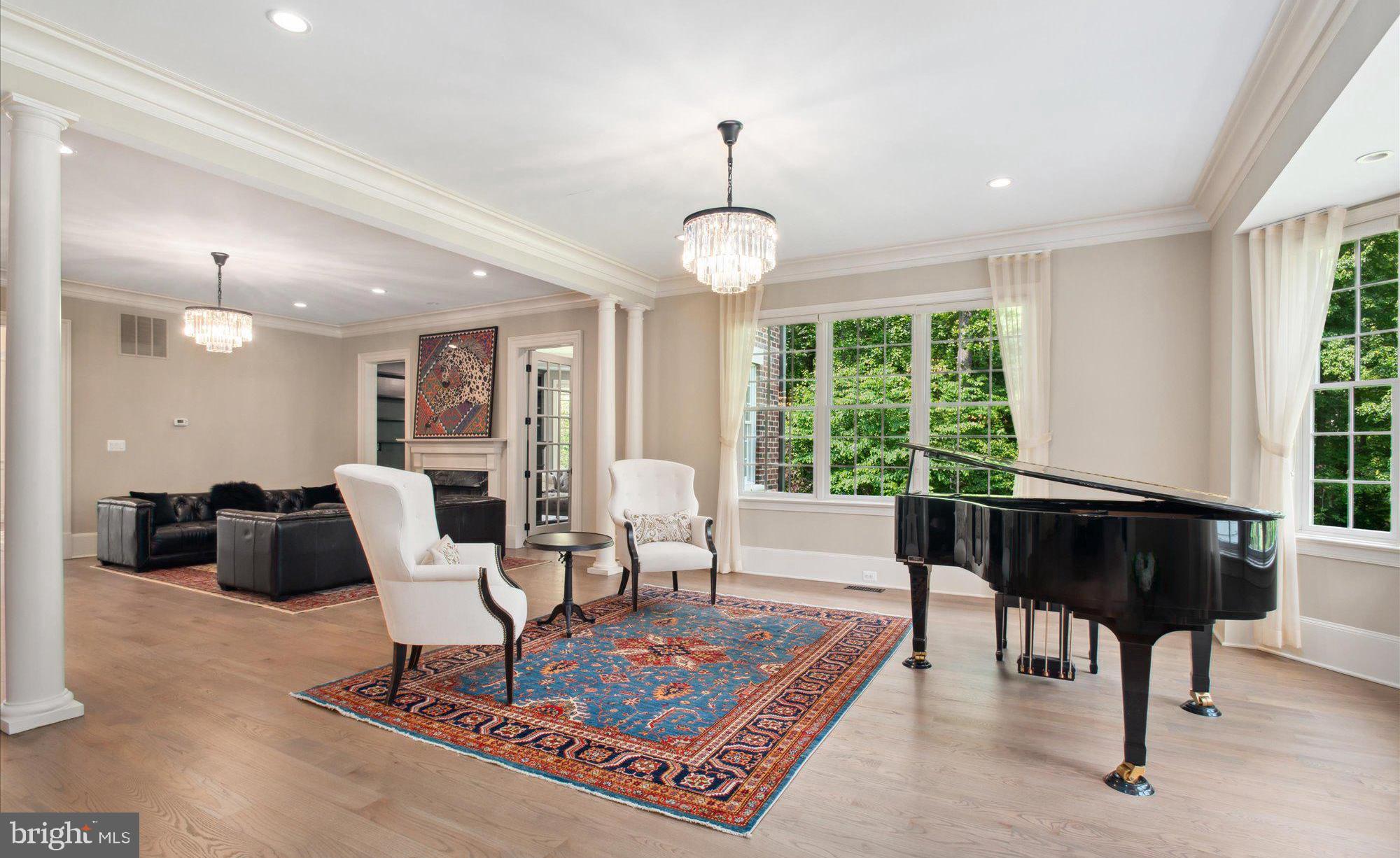 LANGLEY FOREST - Residential