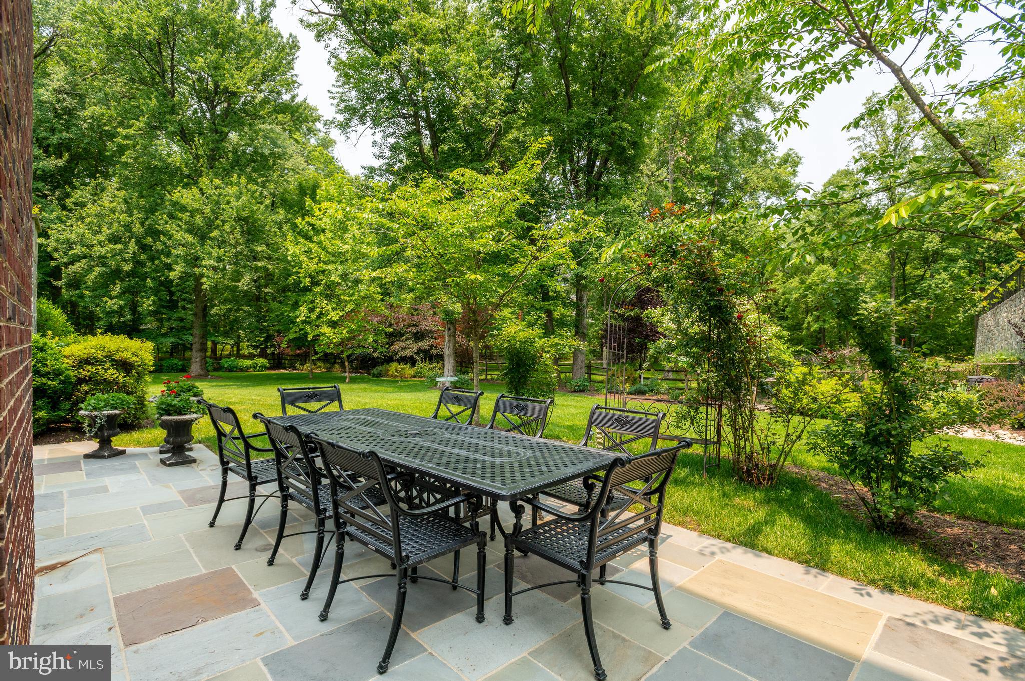 LANGLEY FOREST - Residential