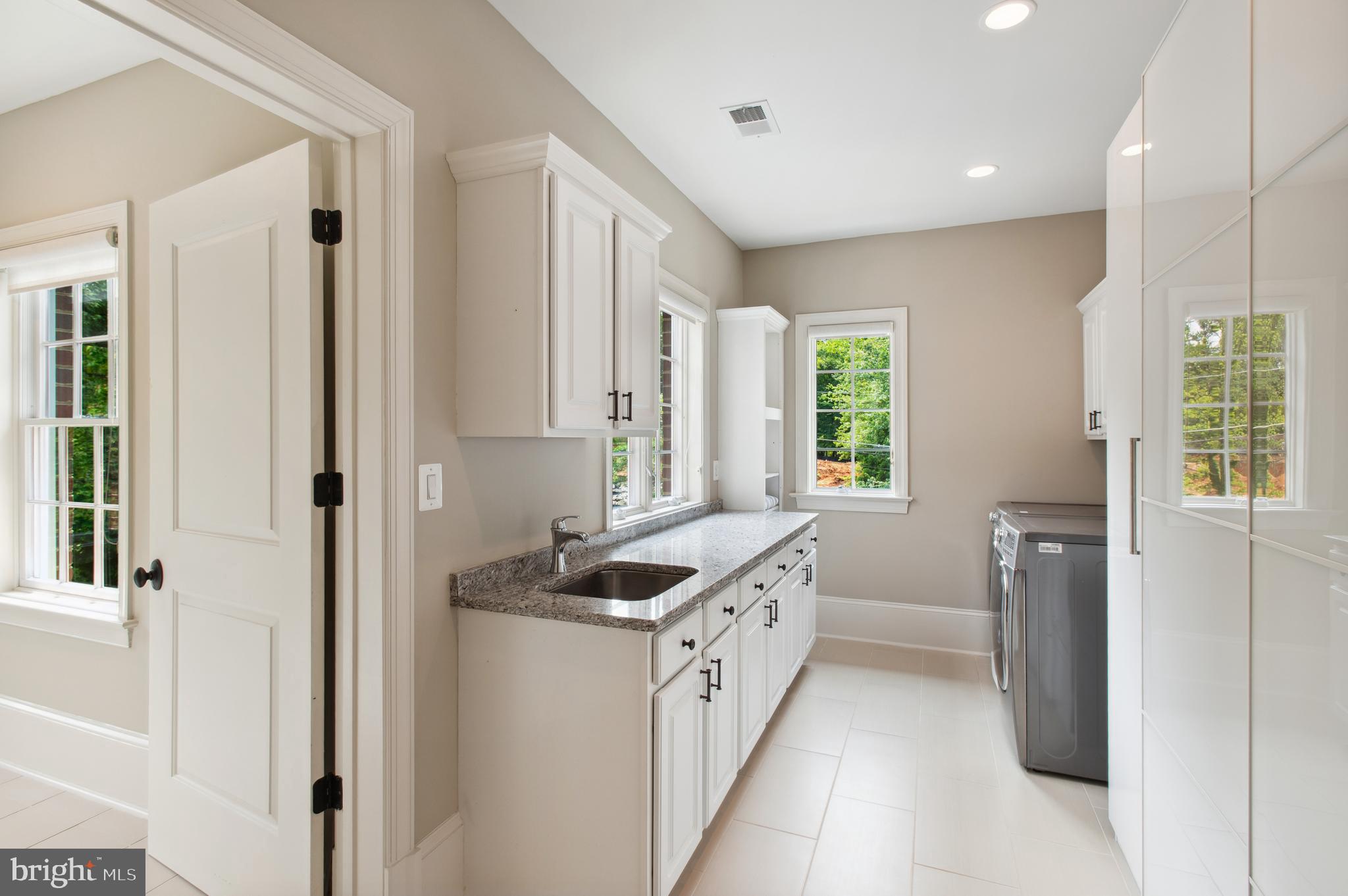 LANGLEY FOREST - Residential