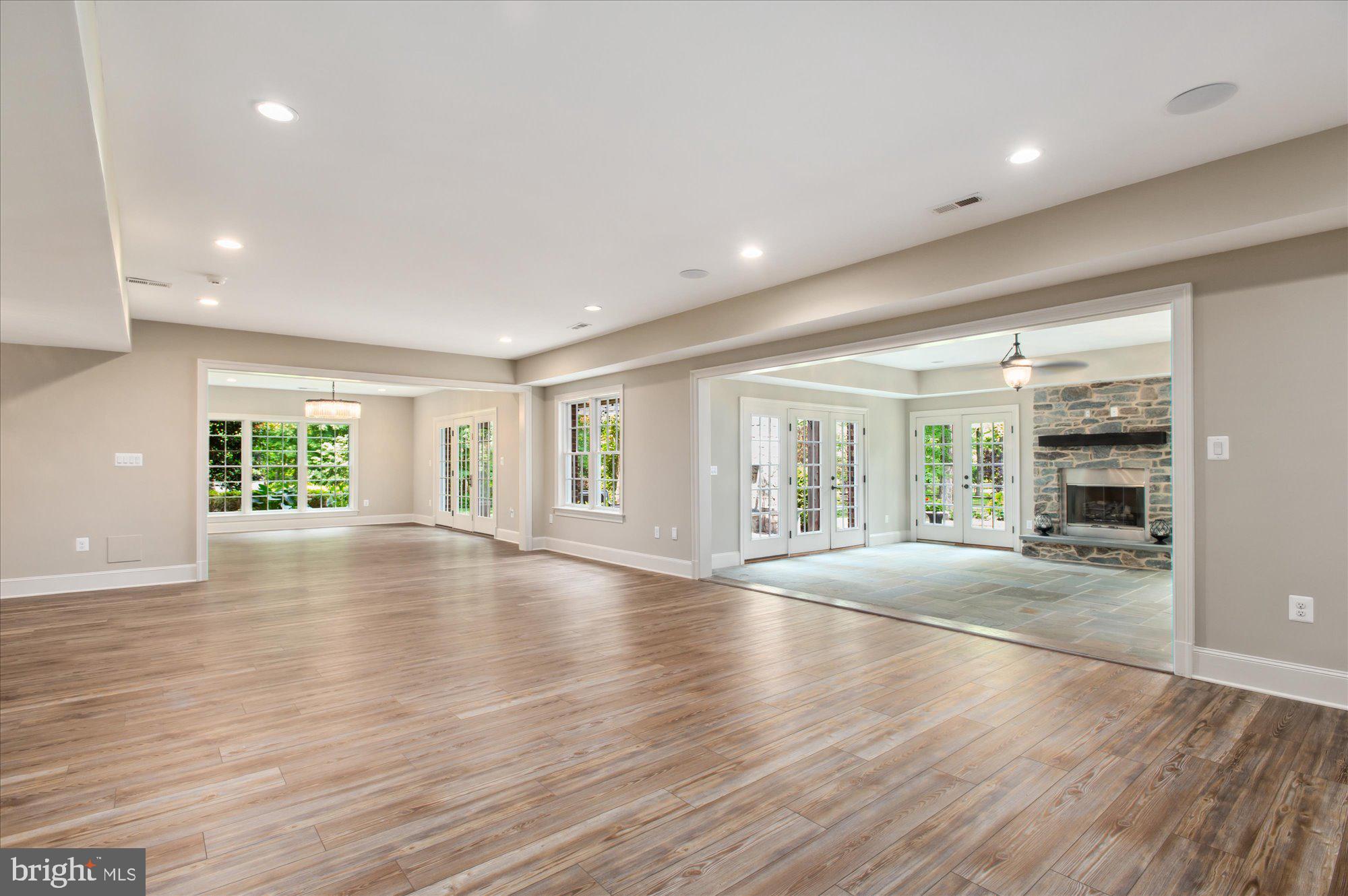 LANGLEY FOREST - Residential