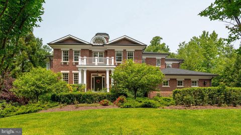 6804 BENJAMIN STREET MCLEAN VA 22101
