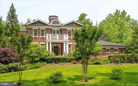 6804 BENJAMIN STREET MCLEAN VA 22101