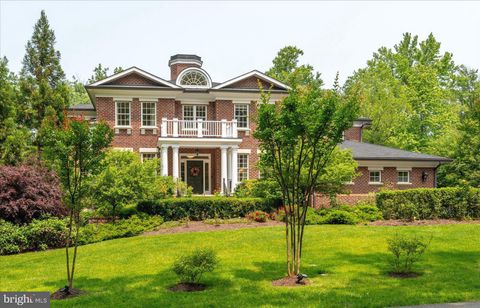 6804 BENJAMIN STREET MCLEAN VA 22101