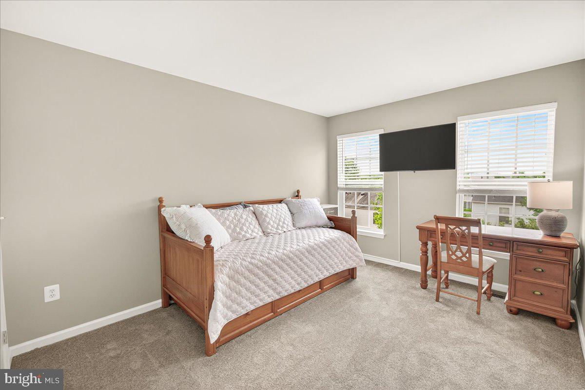 FIELDS OF NOTTINGHAM - Residential