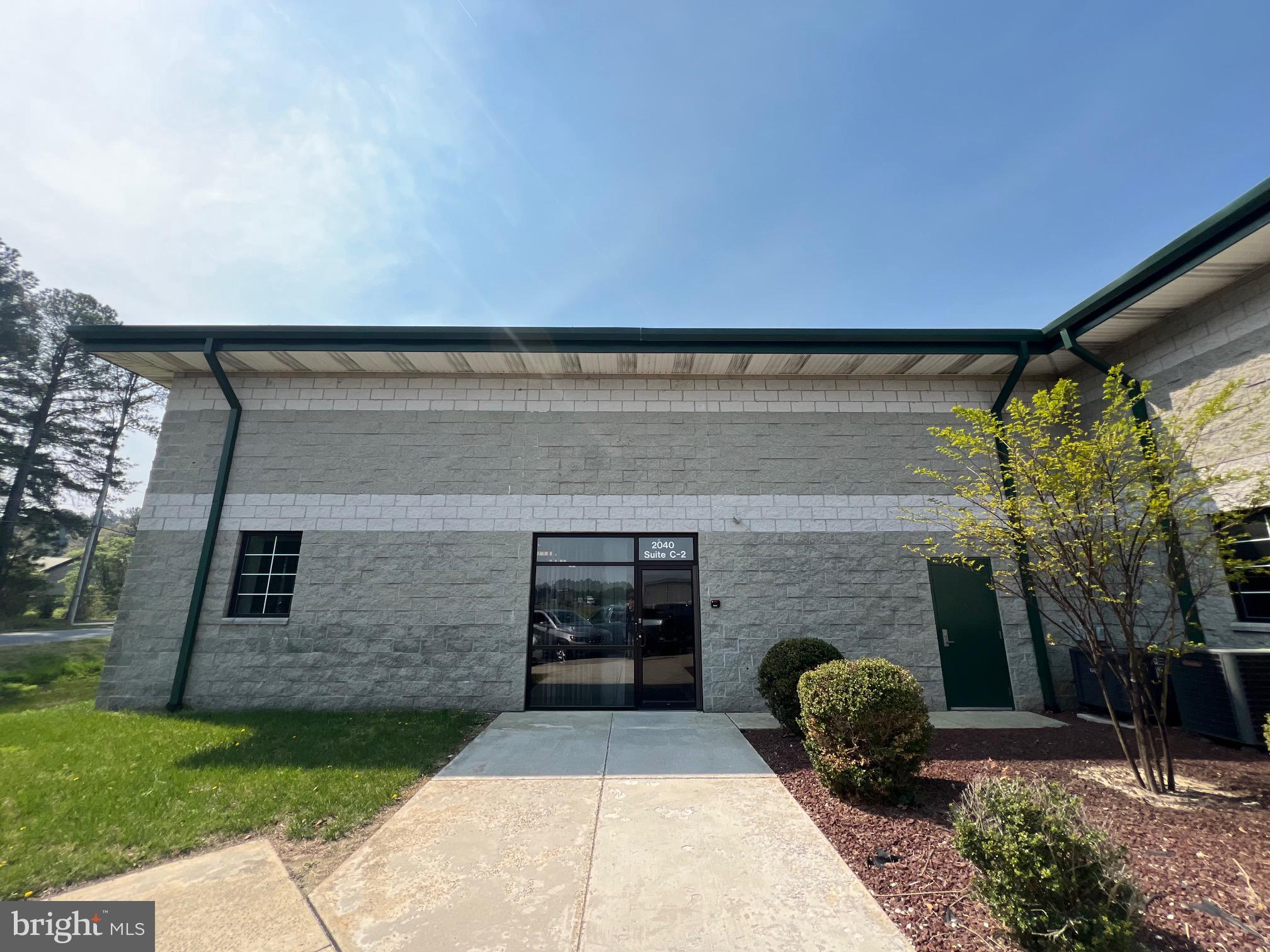 2,500 SF office space available at the forefront of the Kraus Business Center in the Northwood Industrial Park. The unit features large open work space, kitchen, two private offices, and large storage closet. The property is conveniently located just minutes from Route 13 and is a block from the Route 13/Route 50 bypass. NNNs are estimated at $2.00 PSF. Space is currently occupied and will be available approximately June 1st. Tours must be scheduled in advance with the listing agent.