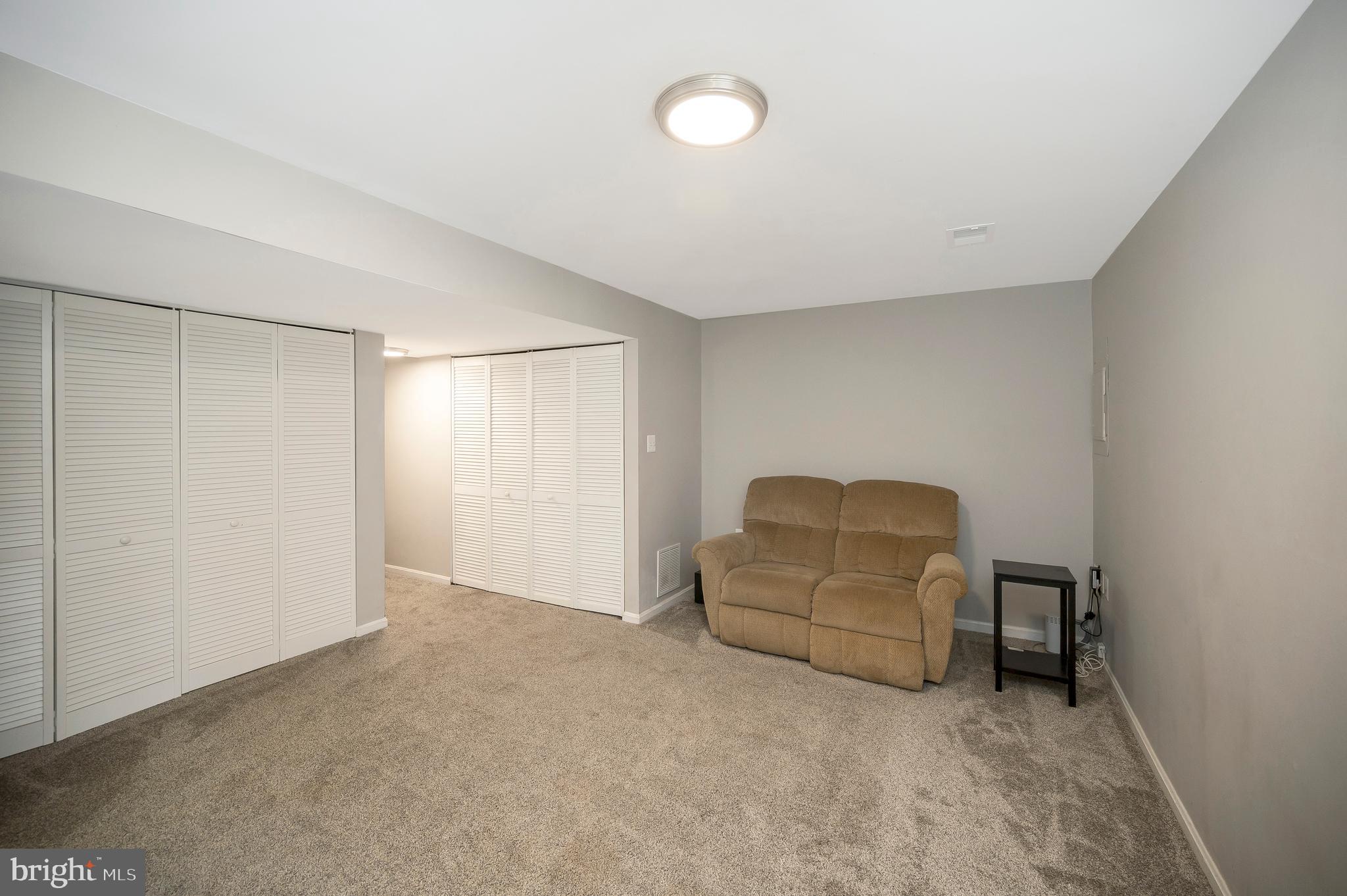 MONTCLAIR - Residential