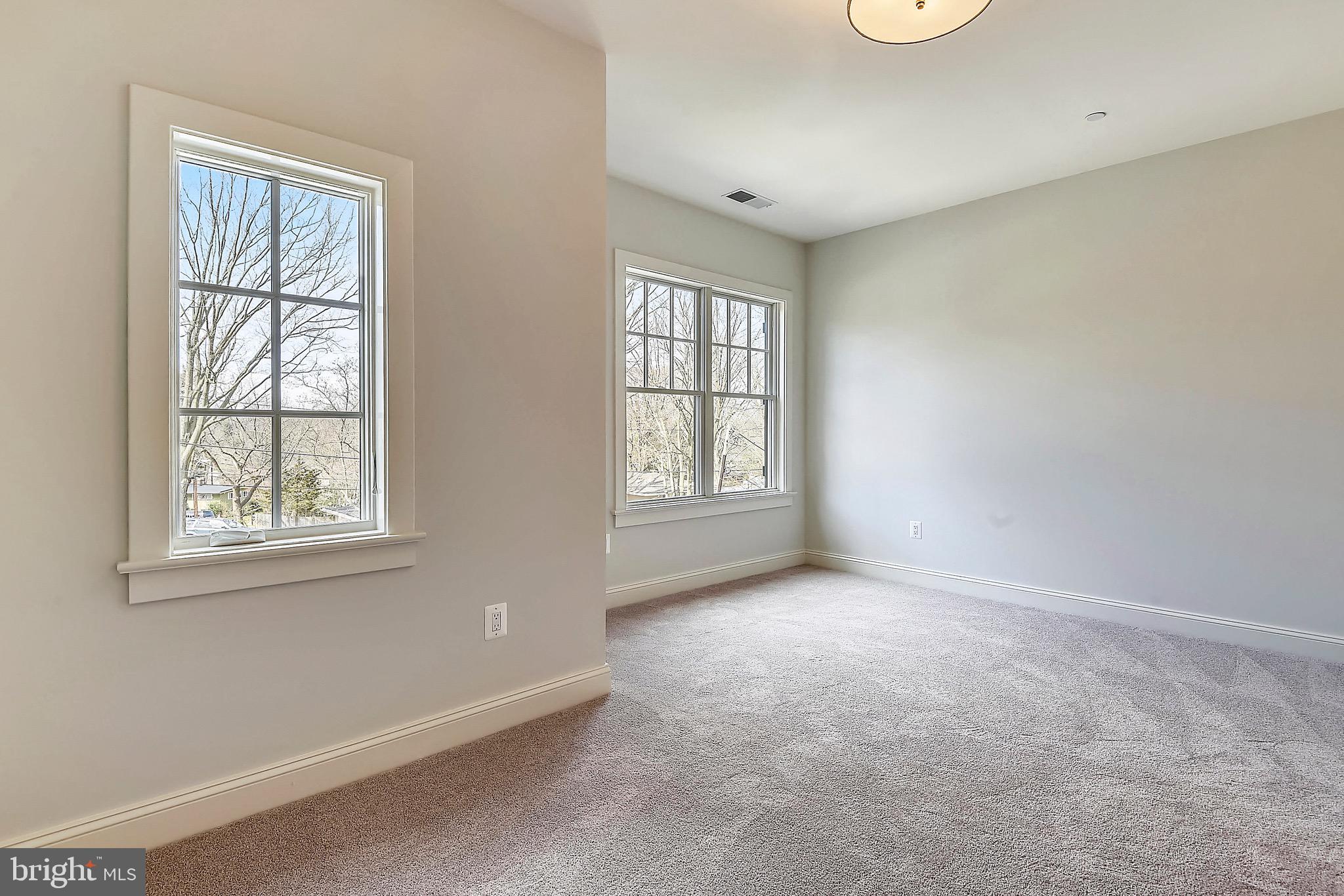 WOODHAVEN - Residential