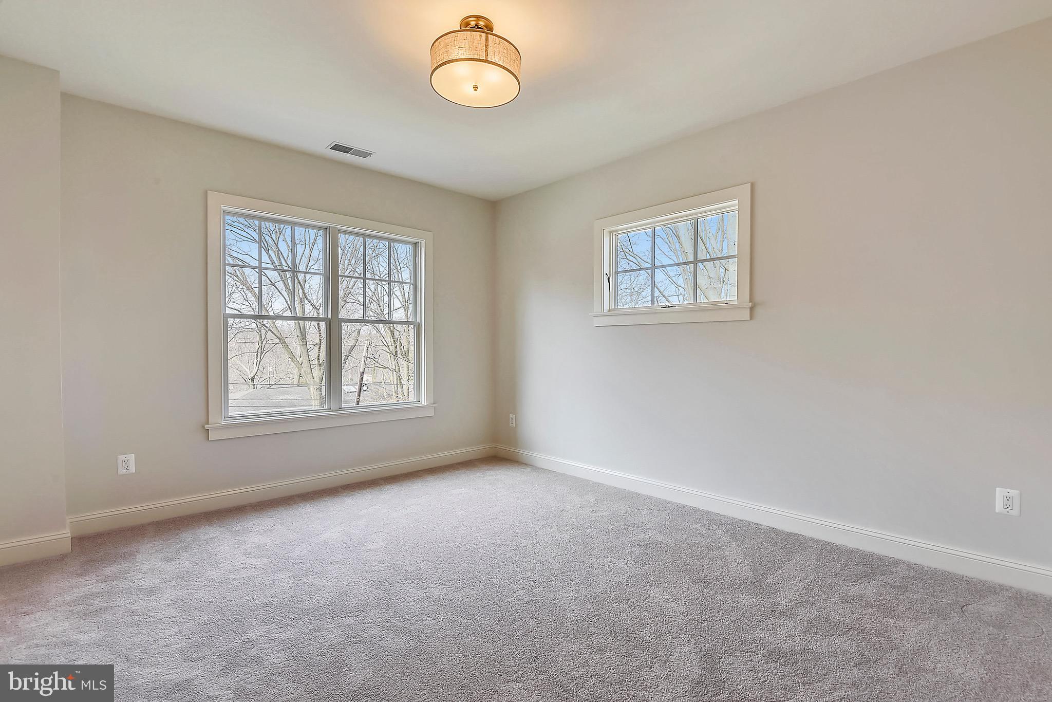 WOODHAVEN - Residential