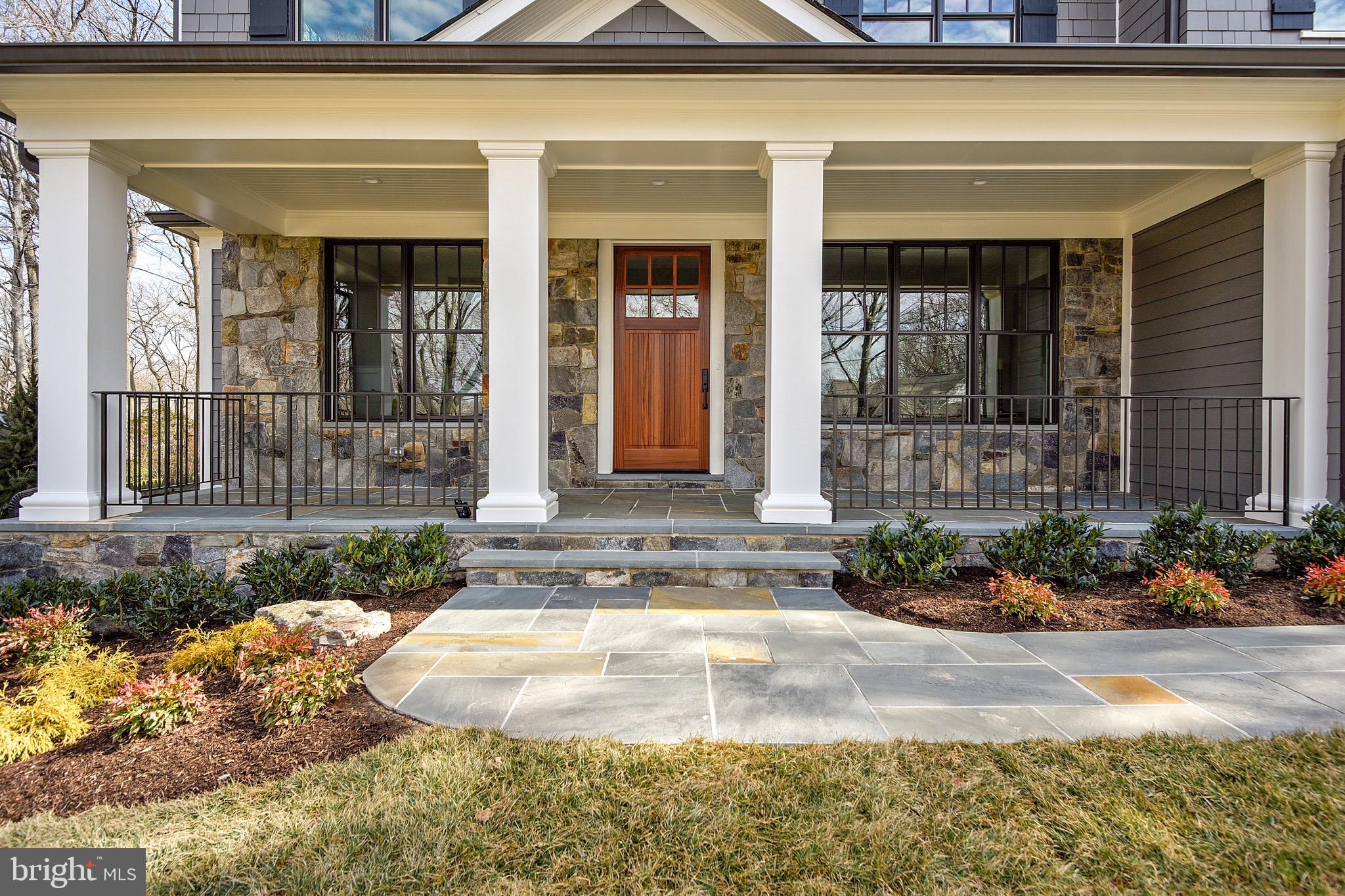WOODHAVEN - Residential