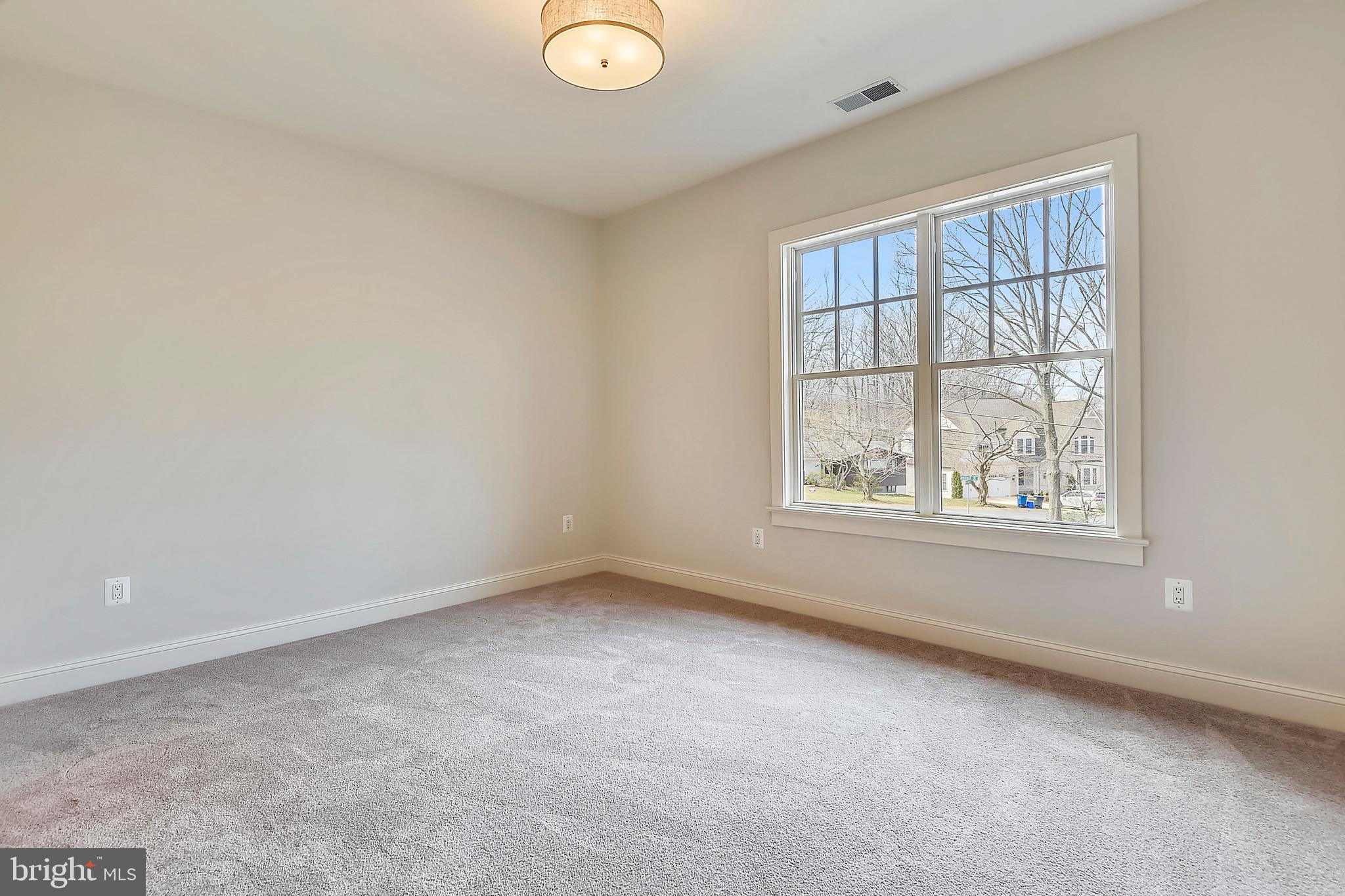 WOODHAVEN - Residential