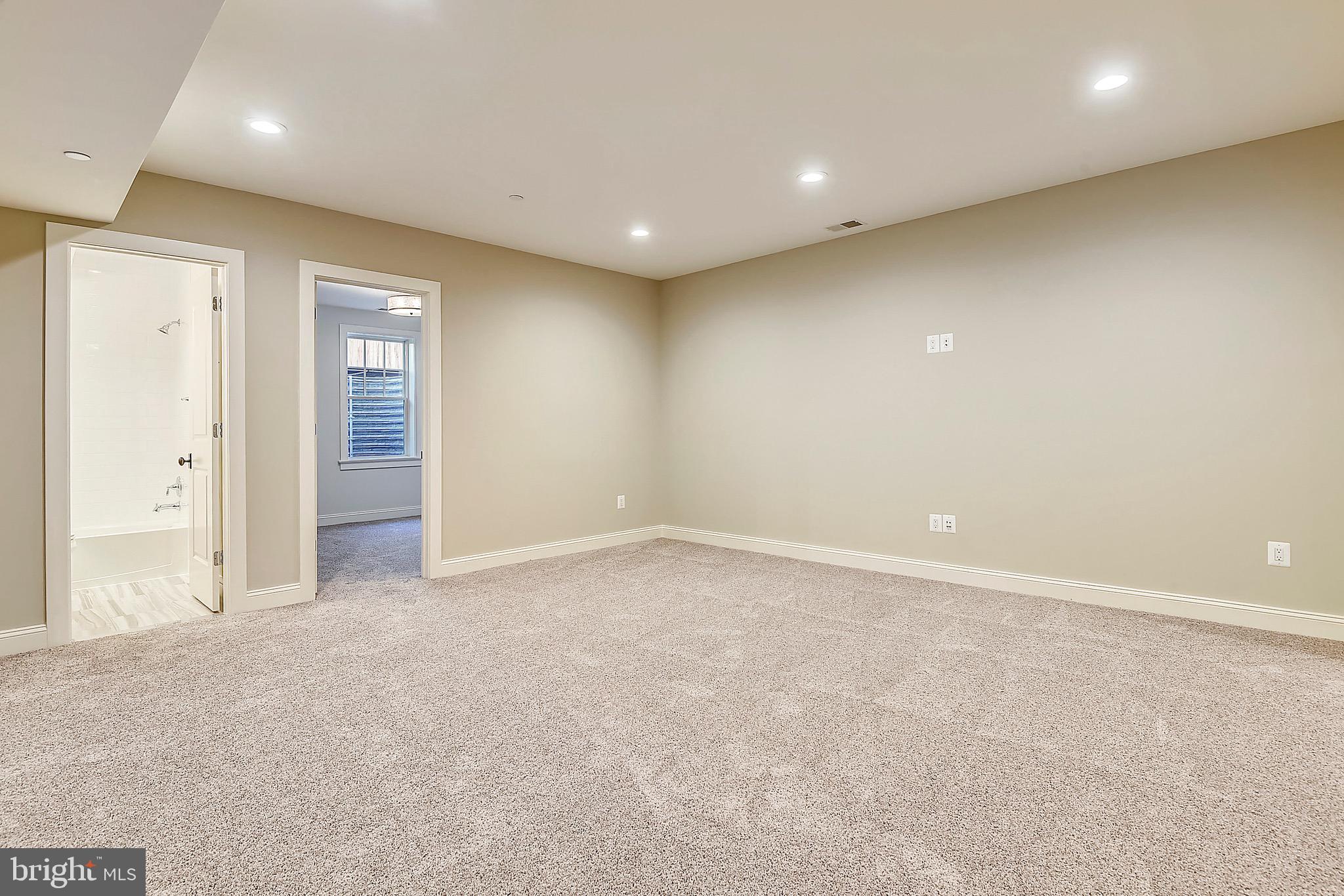 WOODHAVEN - Residential