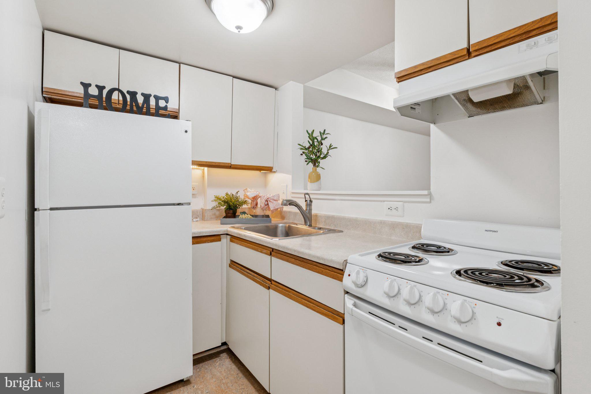 THOREAU PLACE CONDOS - Residential