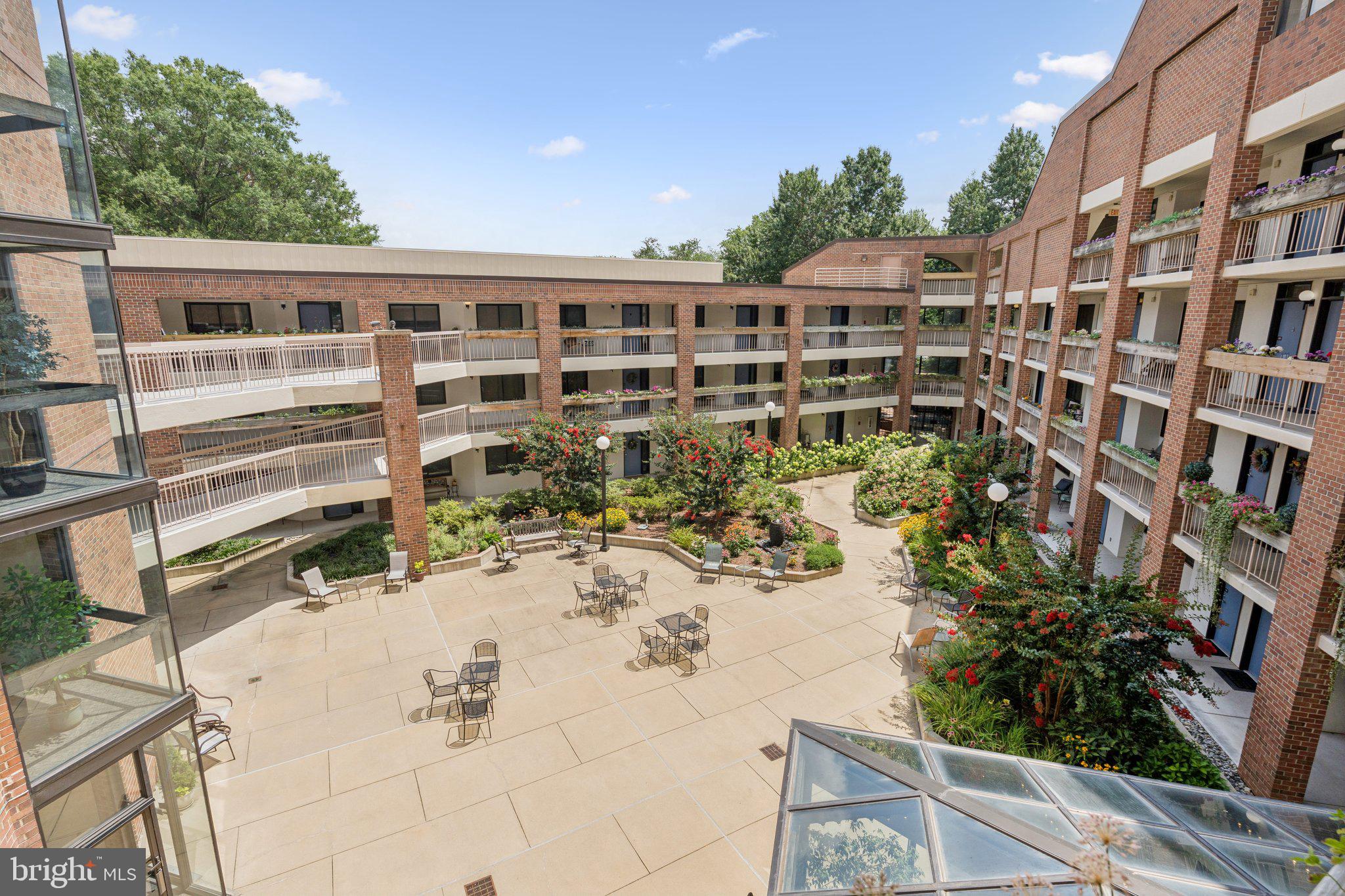 THOREAU PLACE CONDOS - Residential