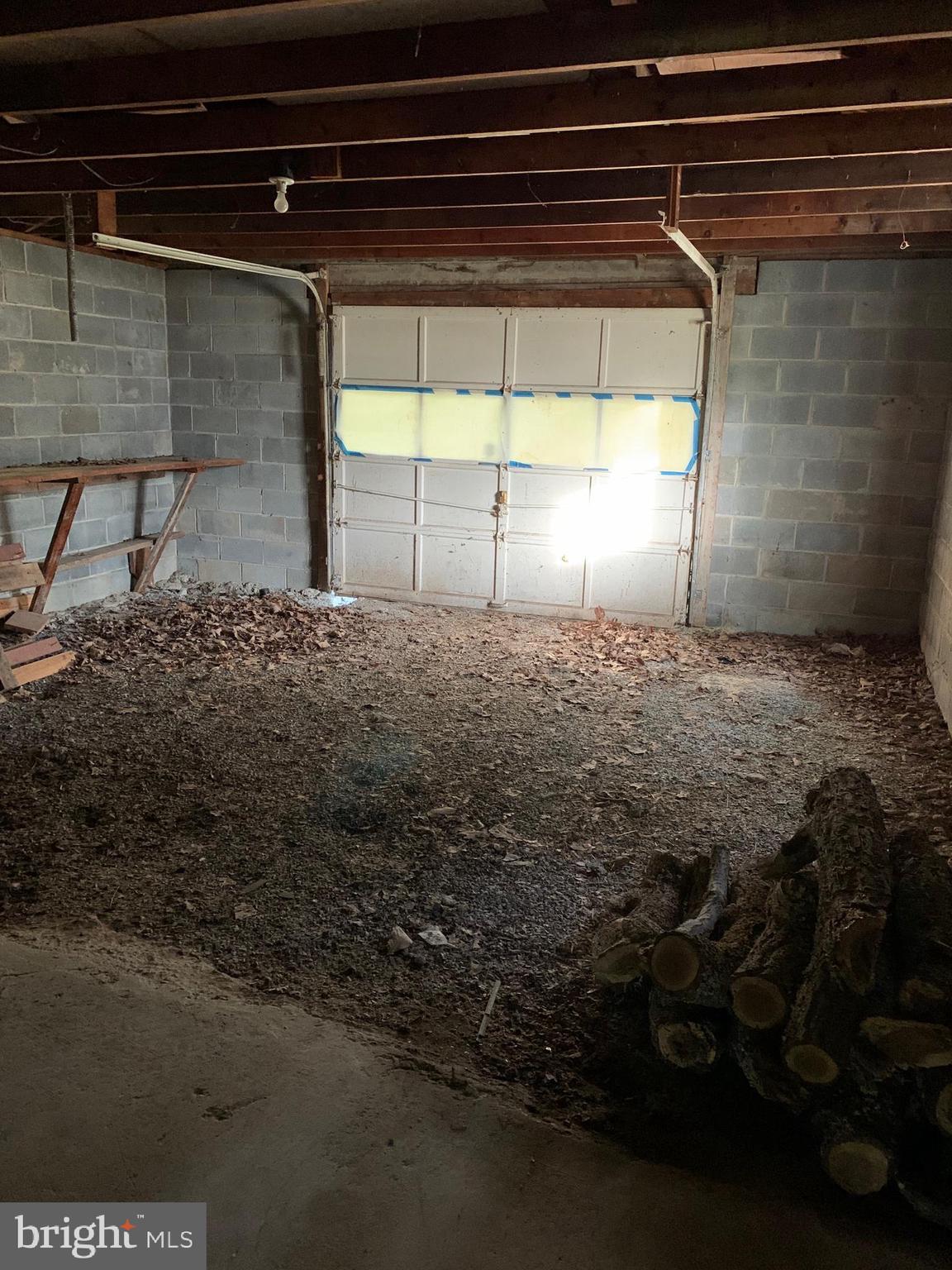 EARL ACRES - Residential