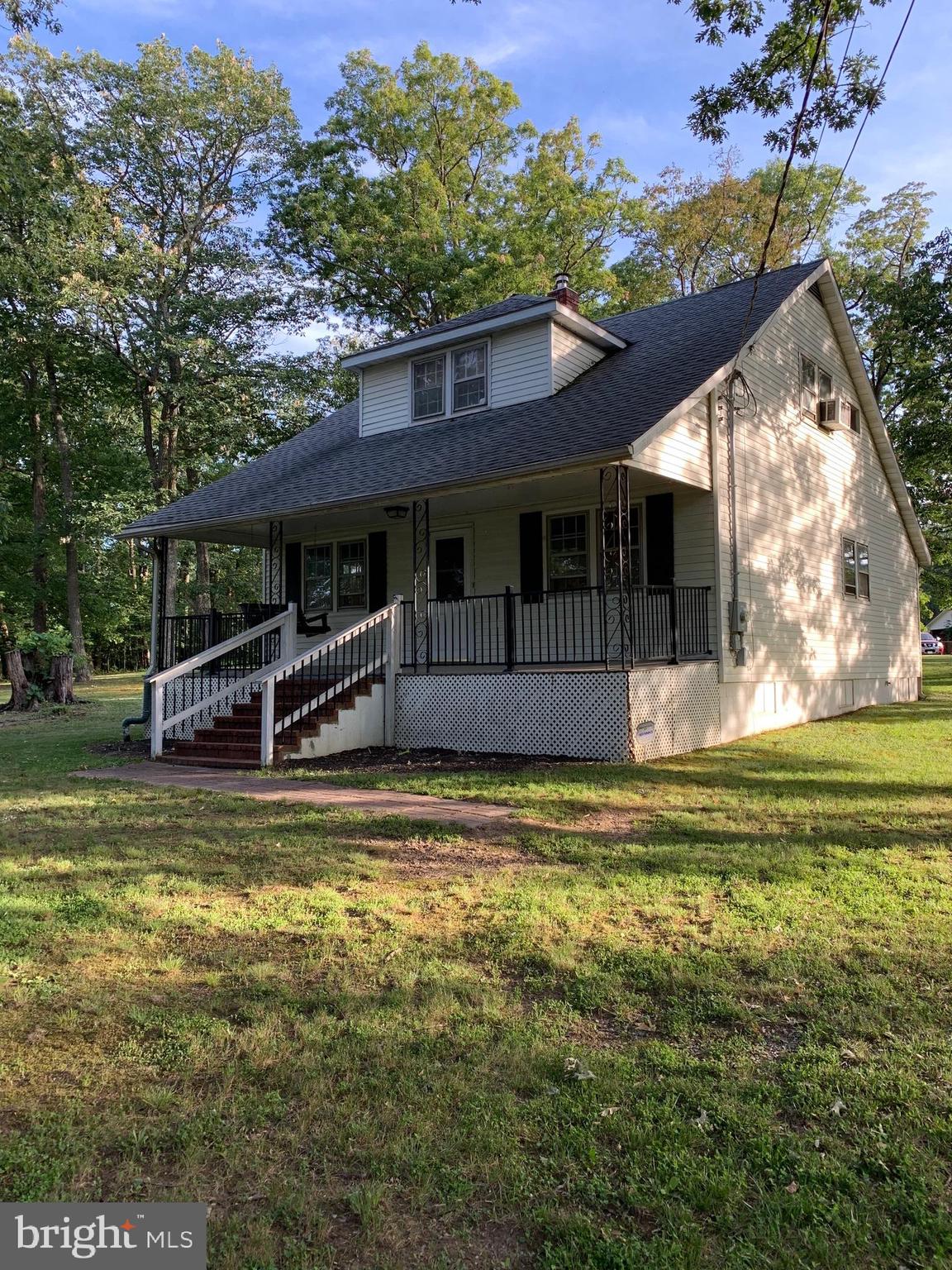 EARL ACRES - Residential