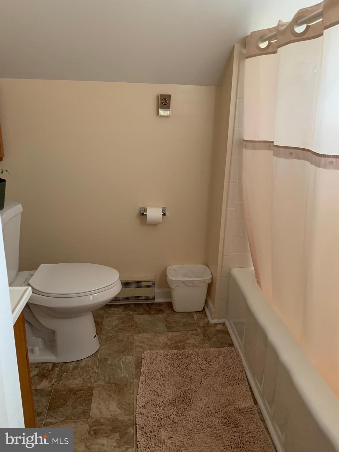 EARL ACRES - Residential