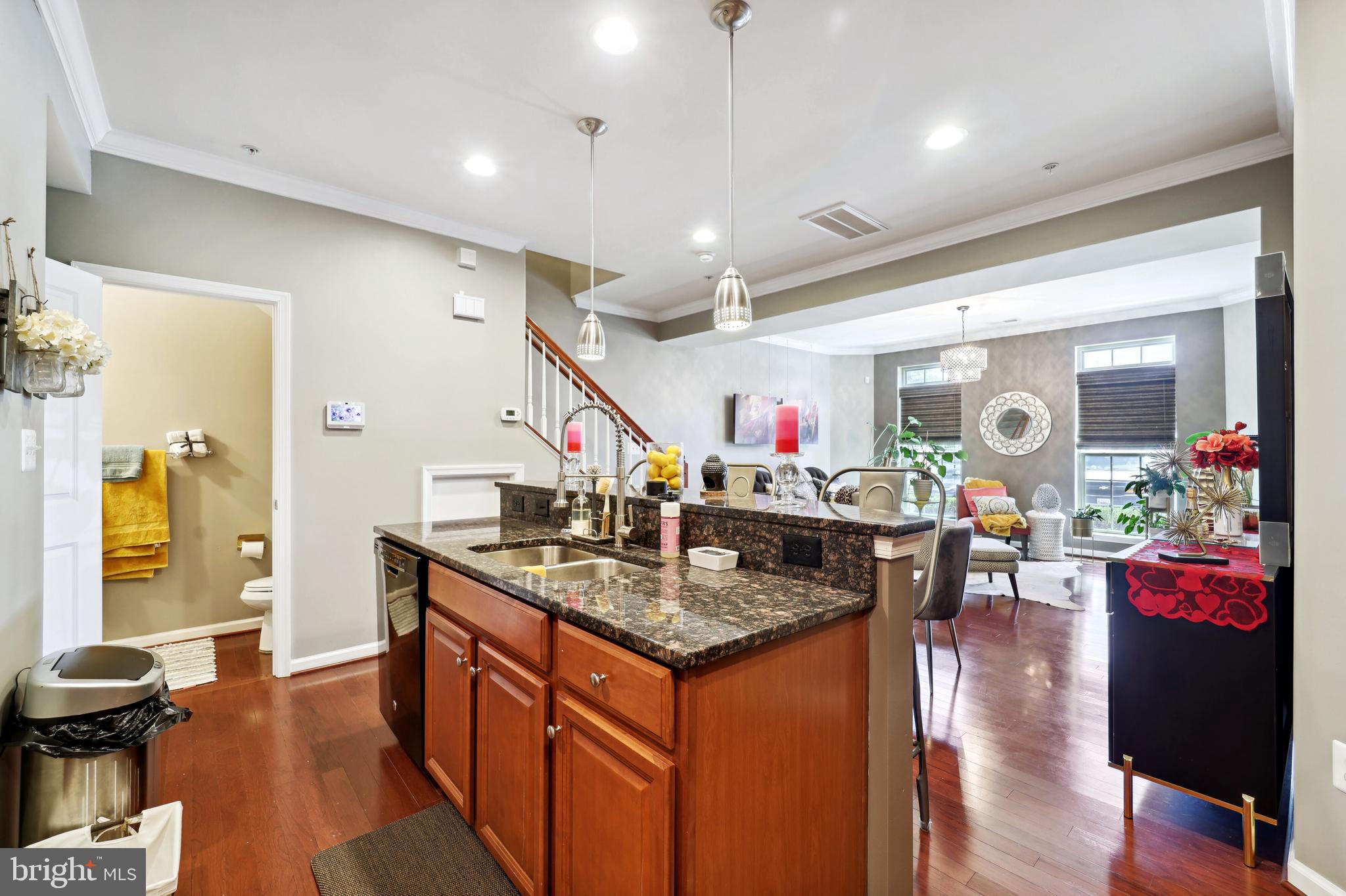 HALL STATION - Residential Lease