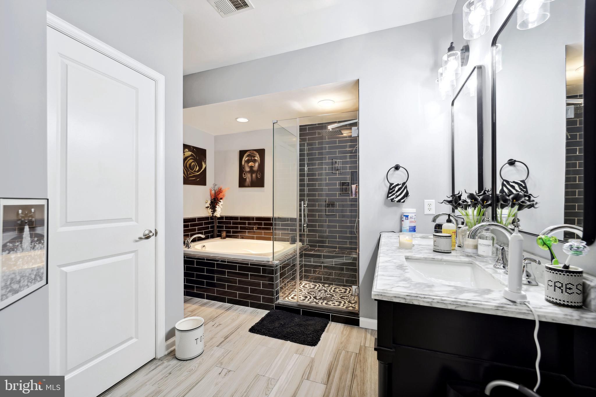 HALL STATION - Residential Lease