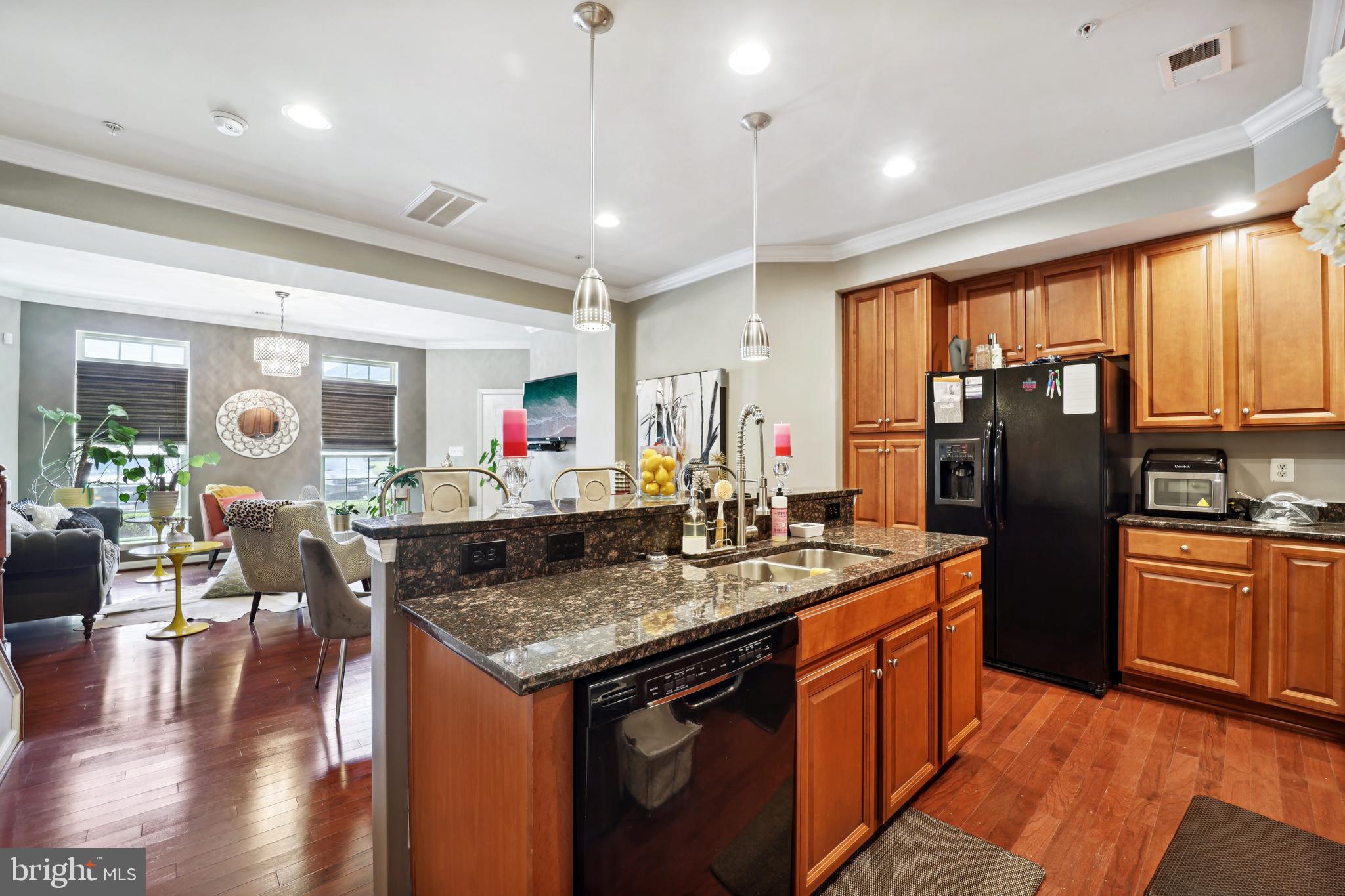 HALL STATION - Residential Lease