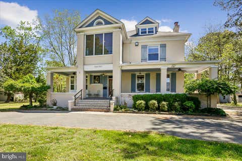 Homes For Sale - 11 S Somerset Avenue<br/> Somerset County, CRISFIELD, MD 21817