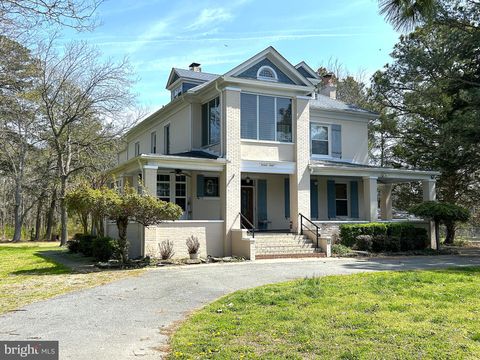 Photo of 11 S Somerset Avenue, CRISFIELD, MD 21817 (MLS # MDSO2007176)