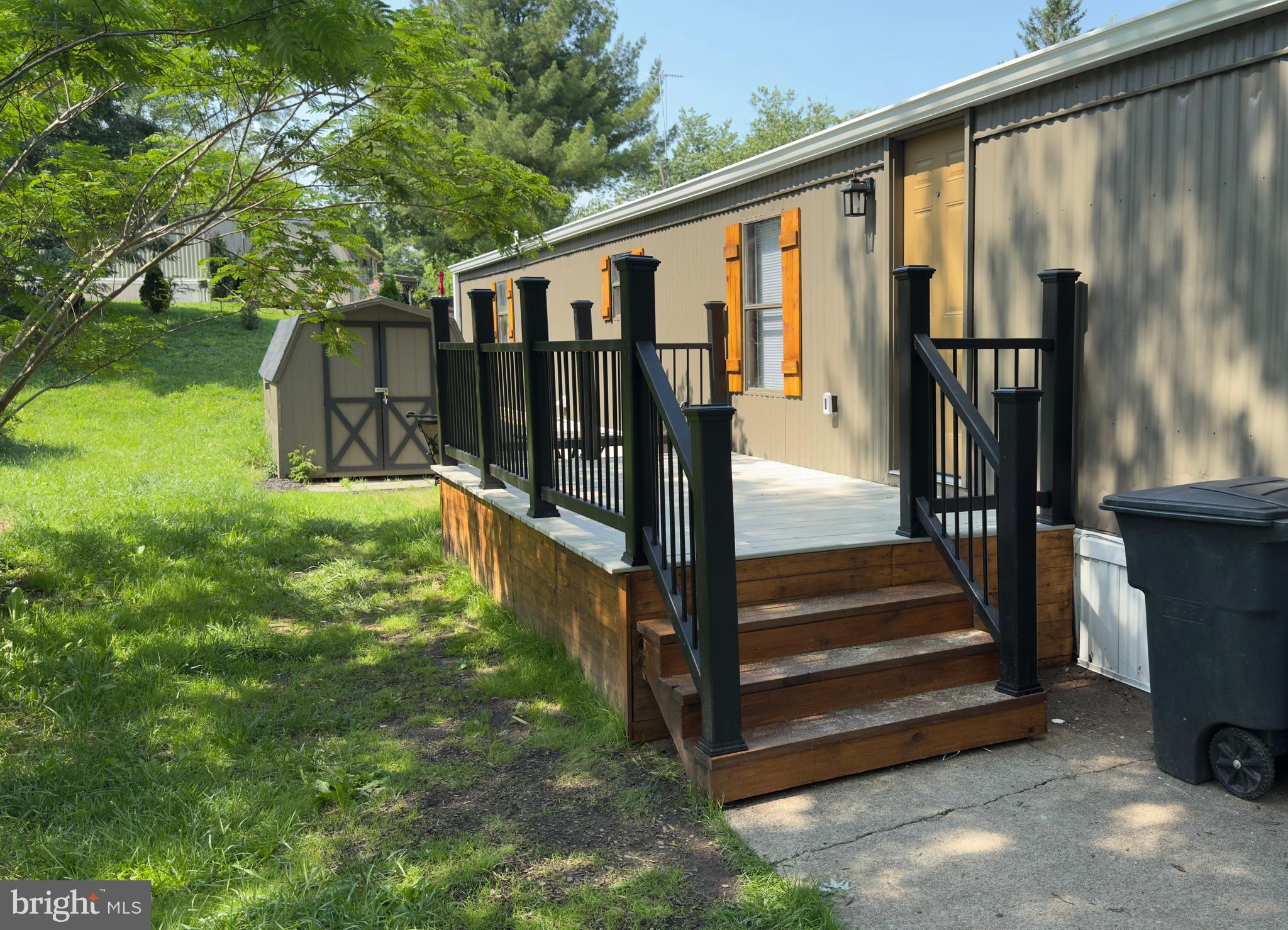 Beautifully updated 2 Bedroom 2 Bath mobile home in a quiet community that feels like it’s in country yet it’s near to everything Carlisle has to offer.
Features open concept kitchen/ dining room / living room with stainless steel appliances, all new white shaker kitchen cabinets and butcher block countertops. Updated bathrooms with new vanities and fixtures and lighting.
Freshly painted inside and out with all new luxury vinyl planks throughout and a freshly painted deck with a designer style black cable railing.
Additional outdoor storage is available in the freshly painted shed which also has lights and power making it perfect for use as a man cave or she-shed!
Best of all, the home has had the roof recoated, new seamless gutters added and a brand new HVAC system, offering maintenance free living for years to come!
For outdoor enthusiasts, this home is walking distance to the Appalachian National Scenic Trail and to nearby river access.
Schedule your showing now as this won’t last long. Buyers can be partnered with a local lender who is ready to make your dream of home ownership come true!