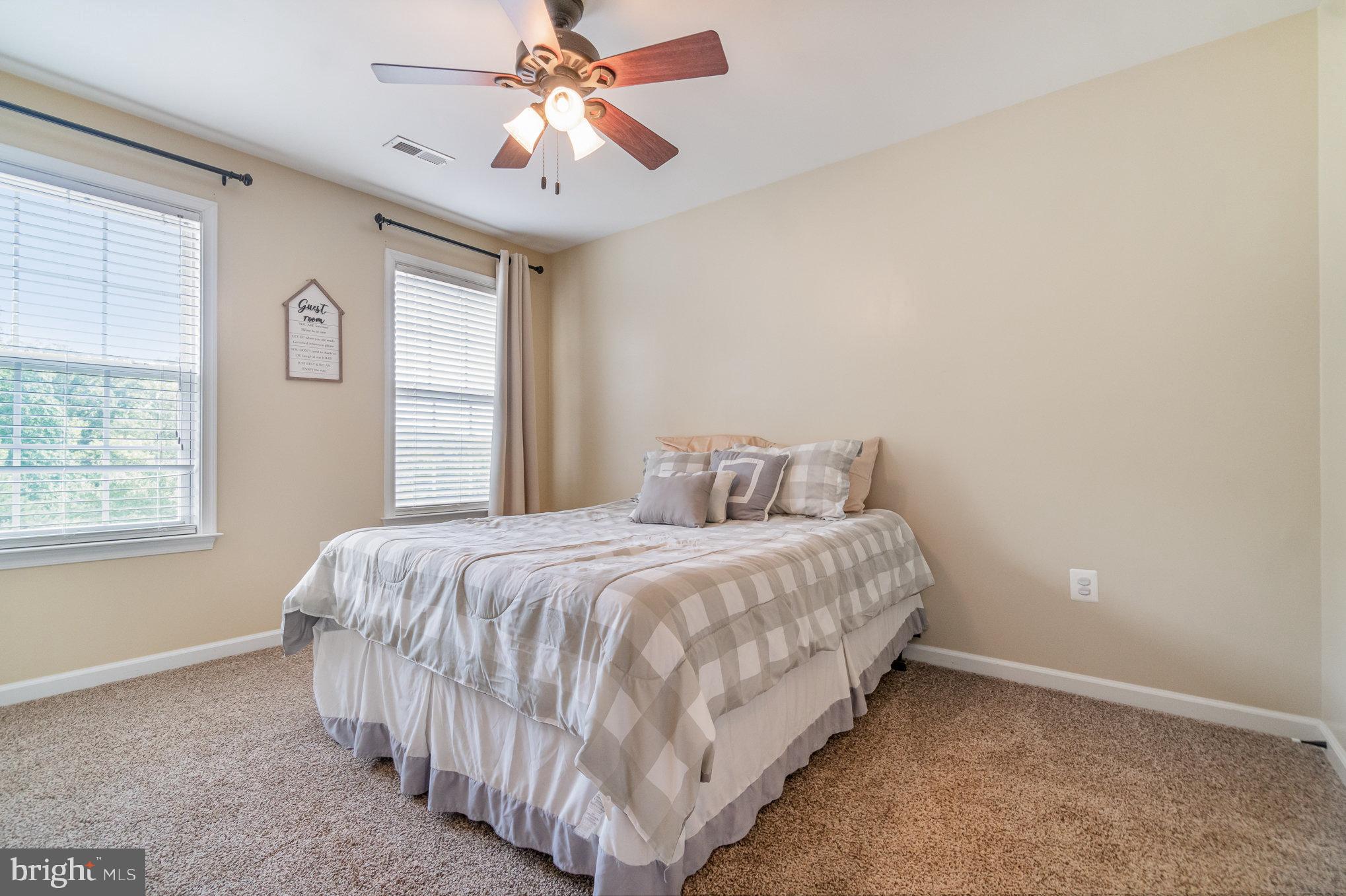 LEE'S CROSSING - Residential