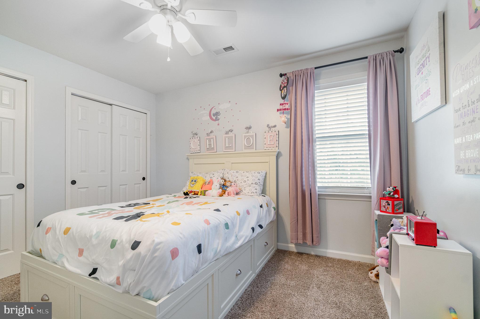 LEE'S CROSSING - Residential