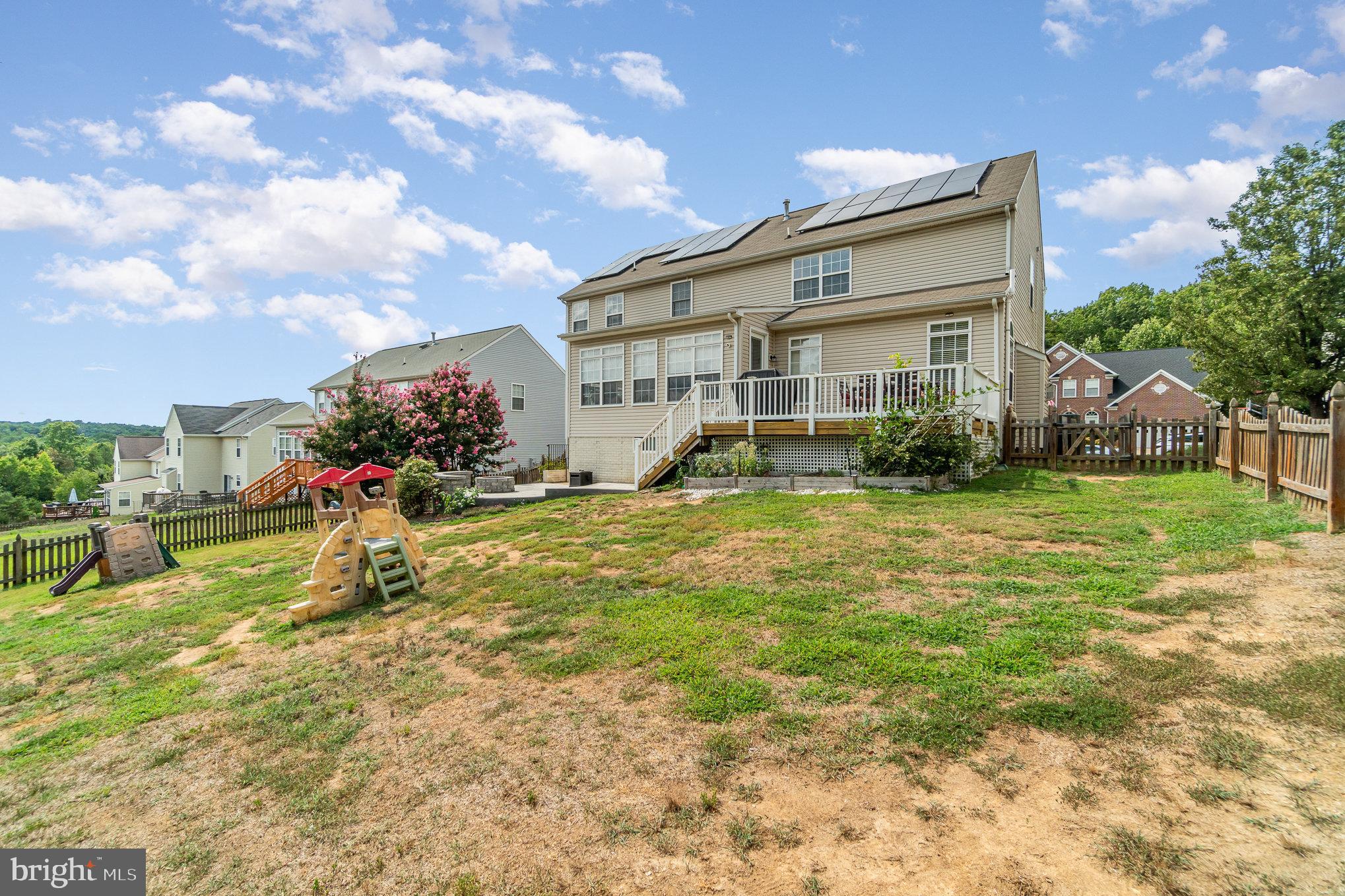 LEE'S CROSSING - Residential