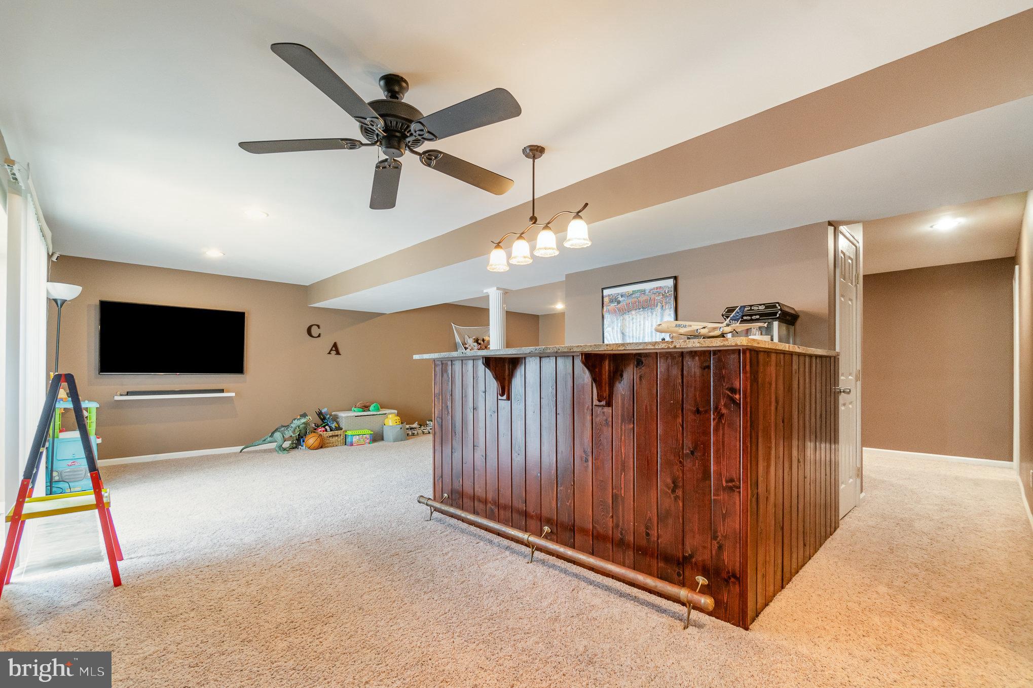 LEE'S CROSSING - Residential