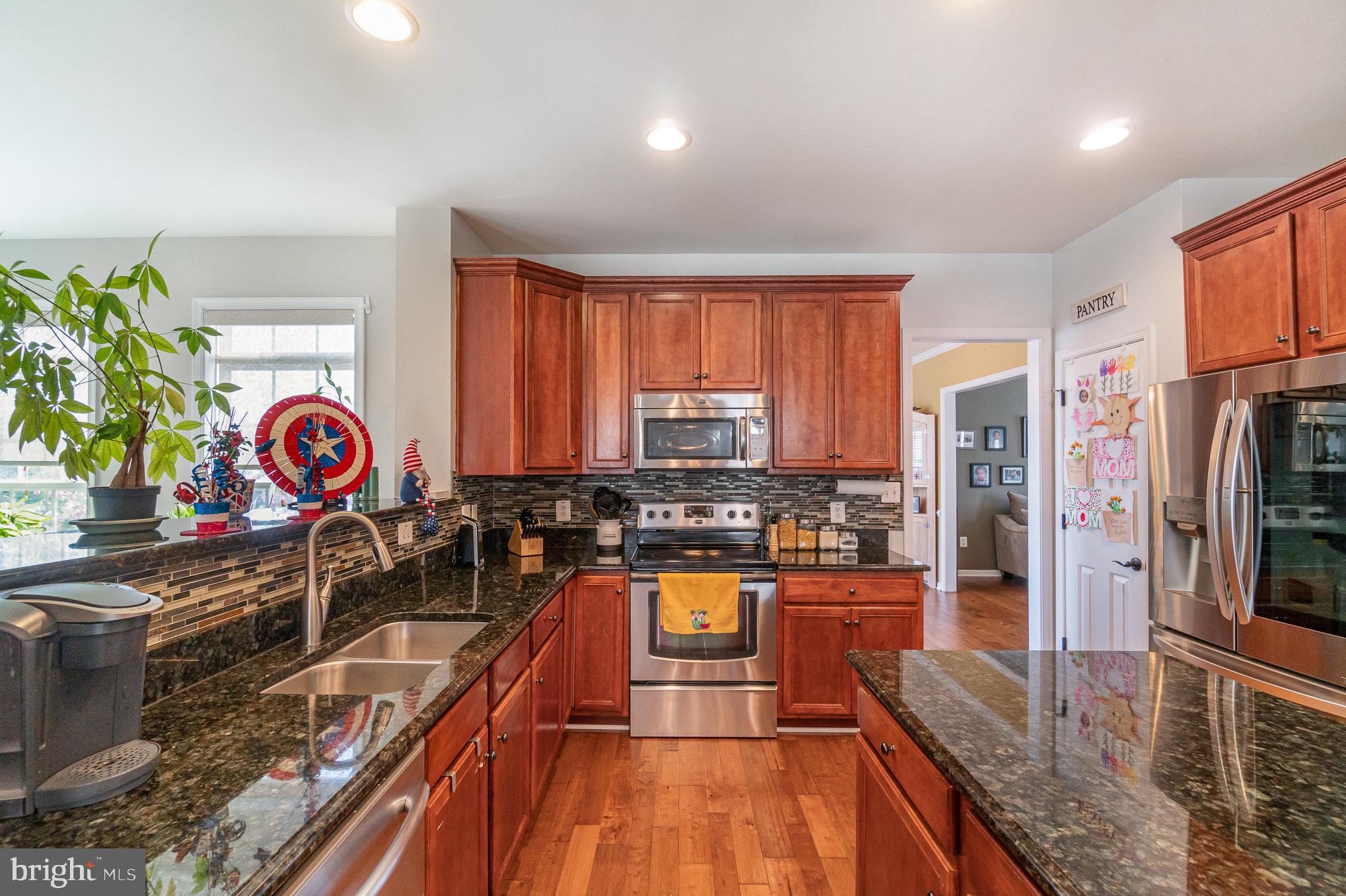 LEE'S CROSSING - Residential