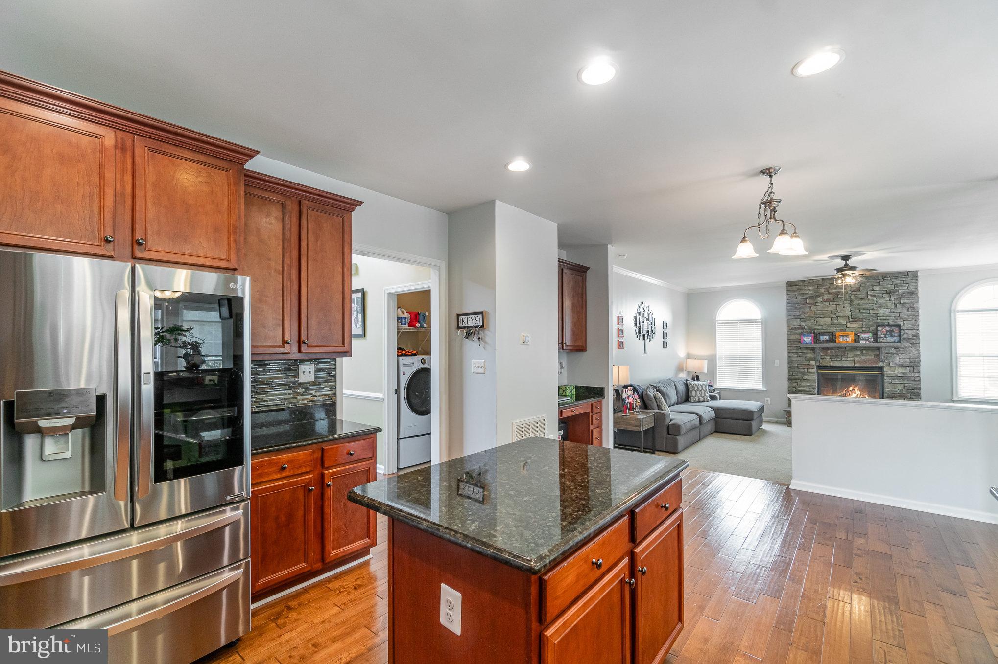 LEE'S CROSSING - Residential