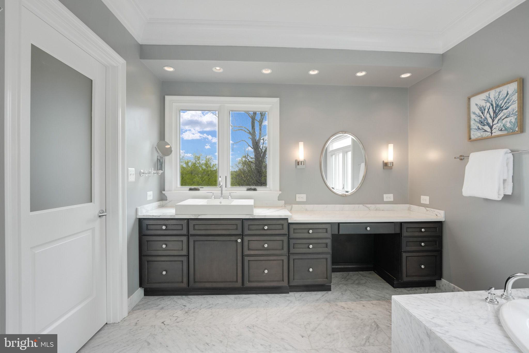 FALCON RIDGE - Residential Lease