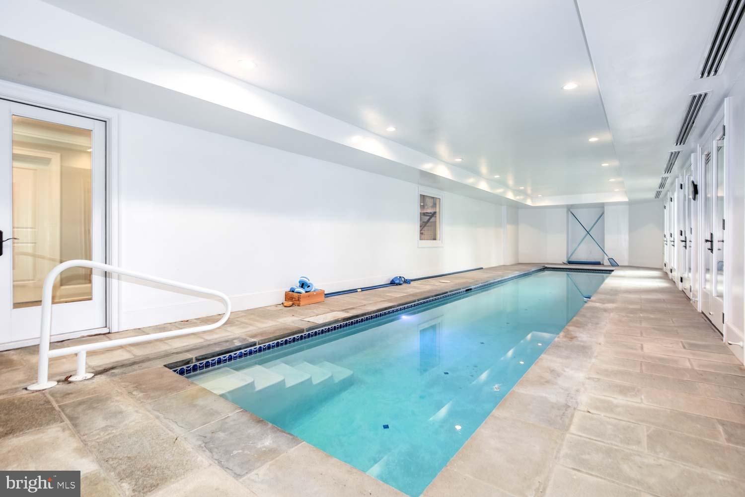 FALCON RIDGE - Residential Lease