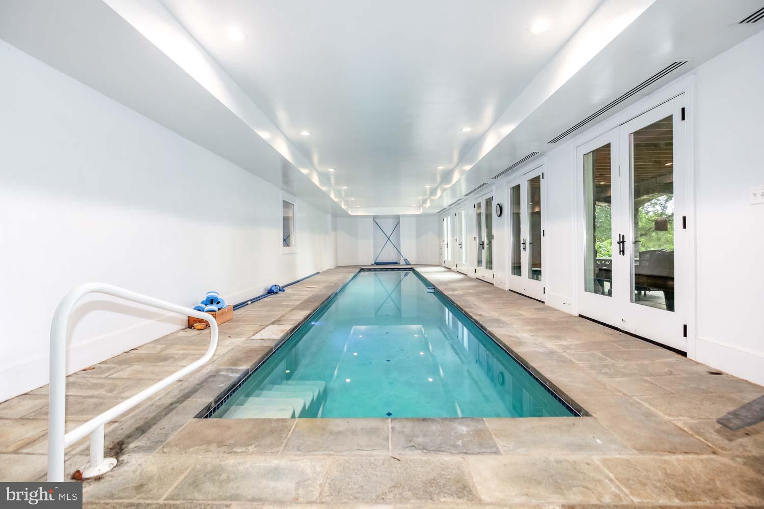 FALCON RIDGE - Residential Lease