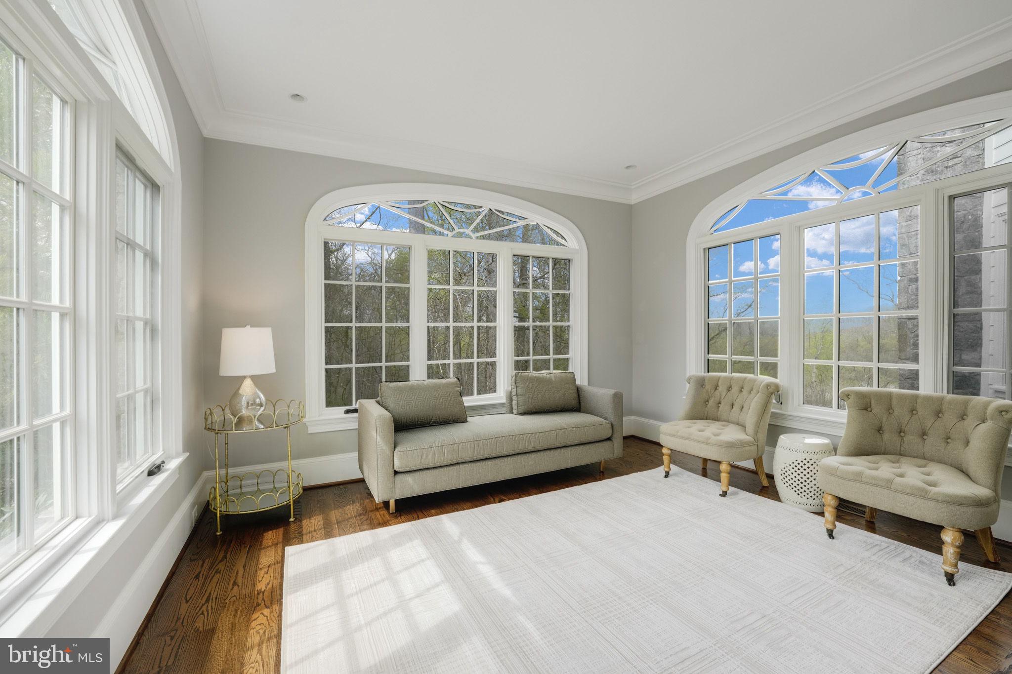 FALCON RIDGE - Residential Lease