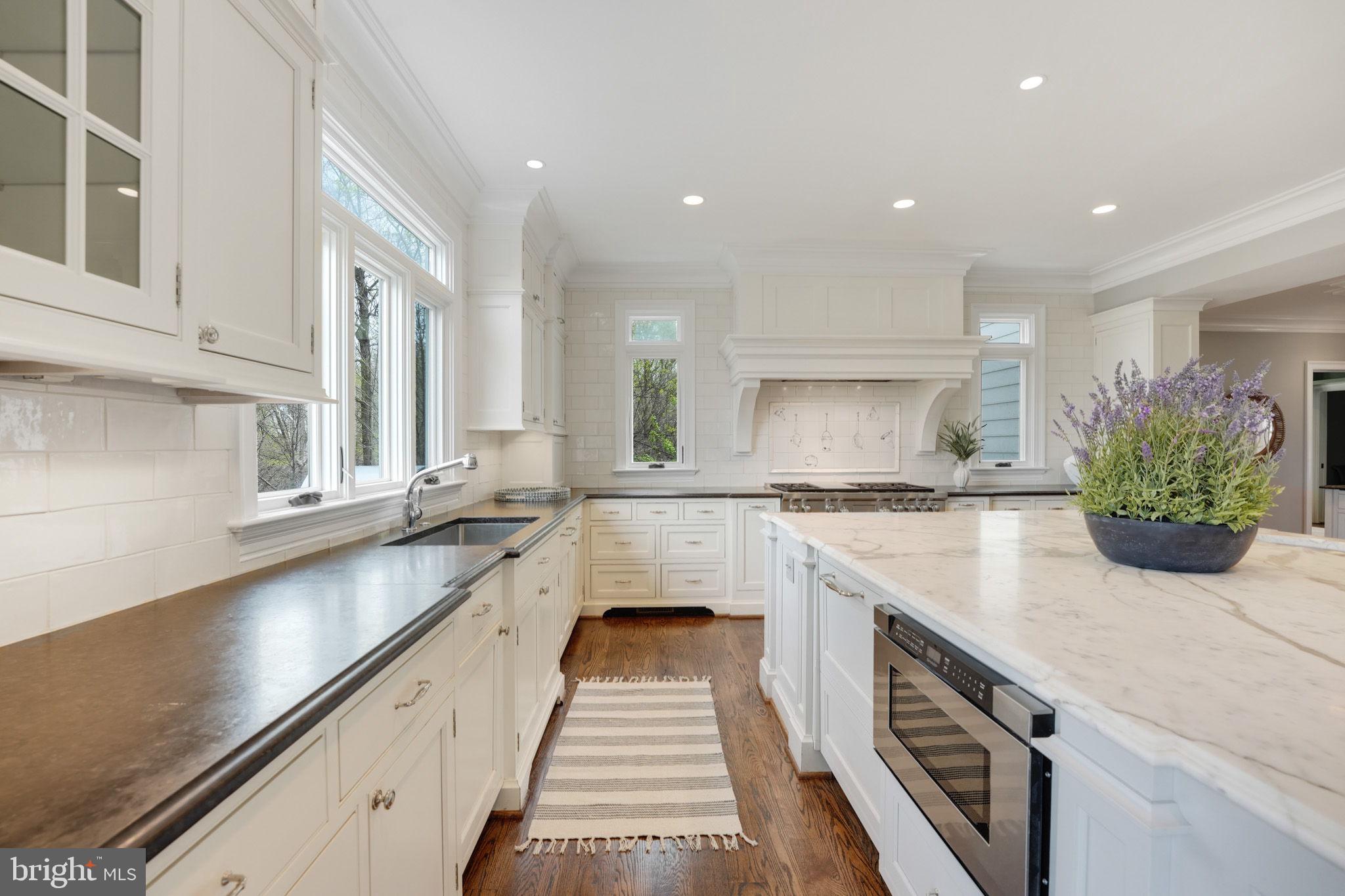 FALCON RIDGE - Residential Lease