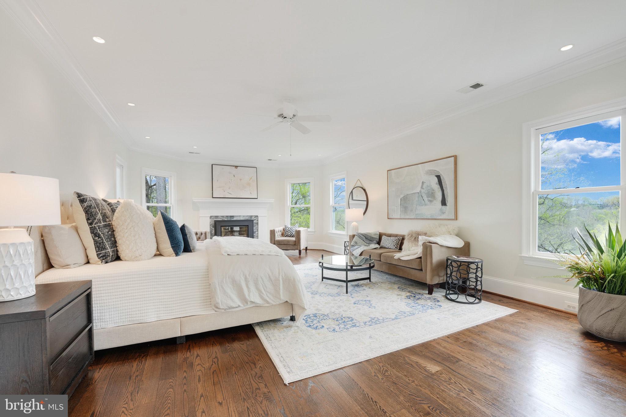 FALCON RIDGE - Residential Lease